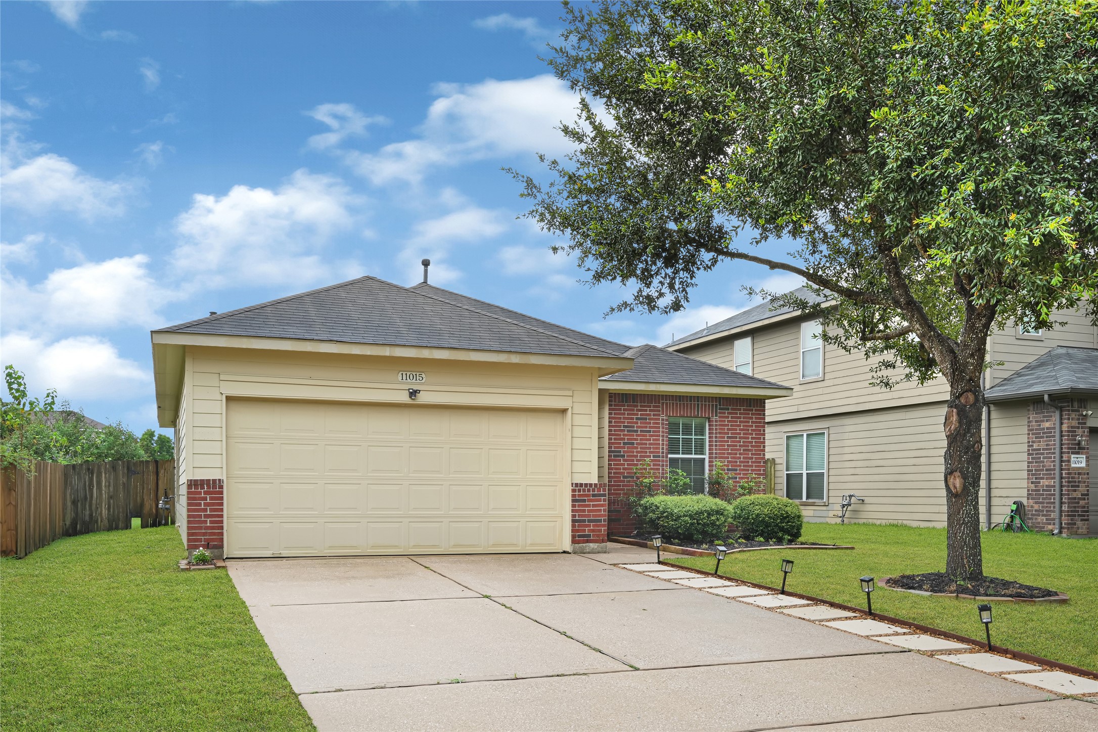 11015 Harston Drive Property Photo 2