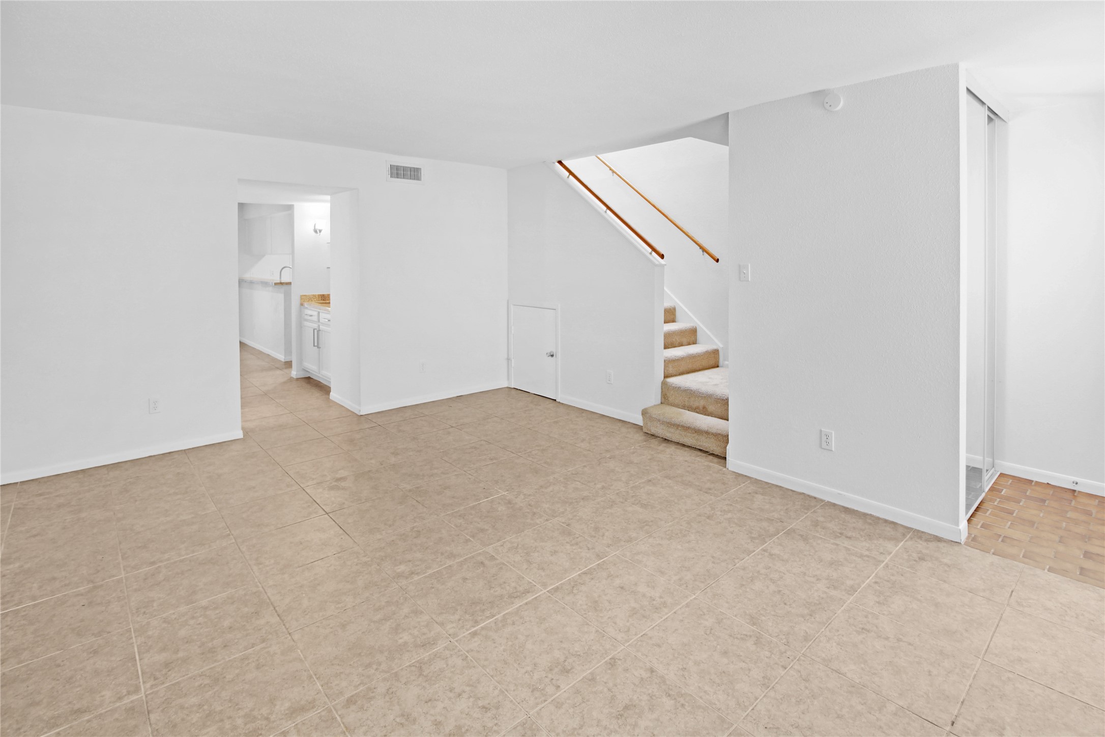 1500 Sandy Springs 69 Property Photo 11