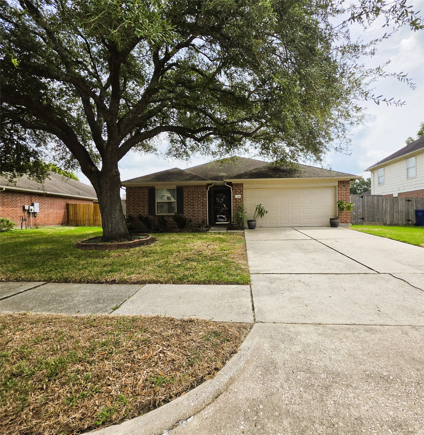 7906 Sundance Court Property Photo 1