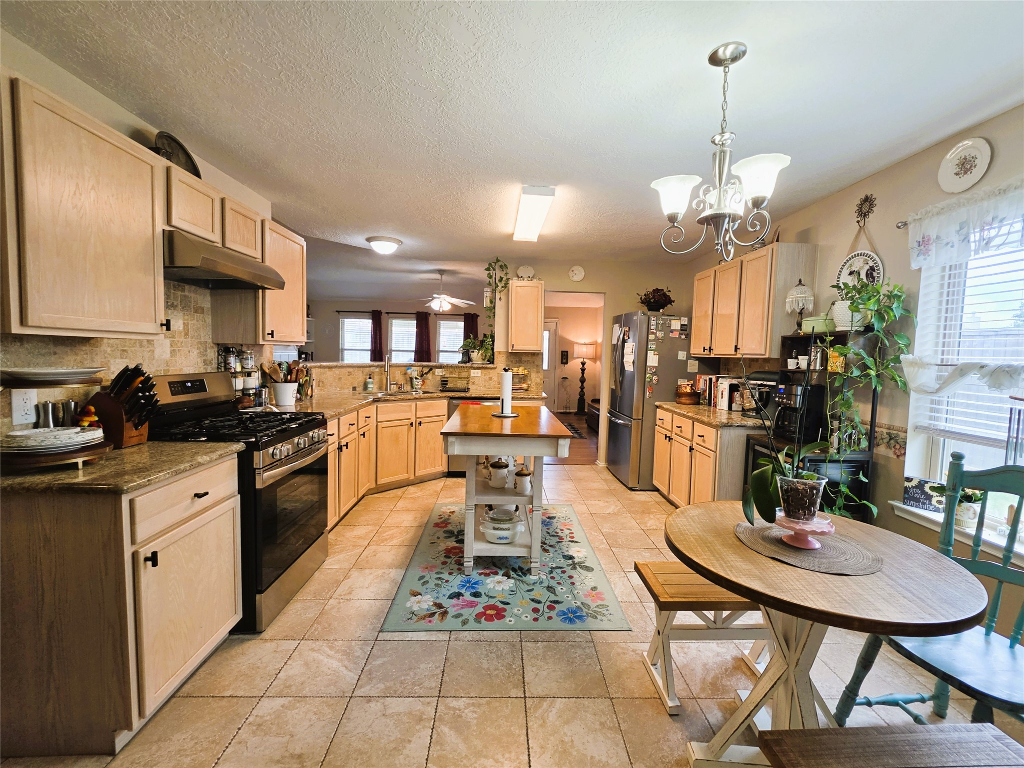 7906 Sundance Court Property Photo 4