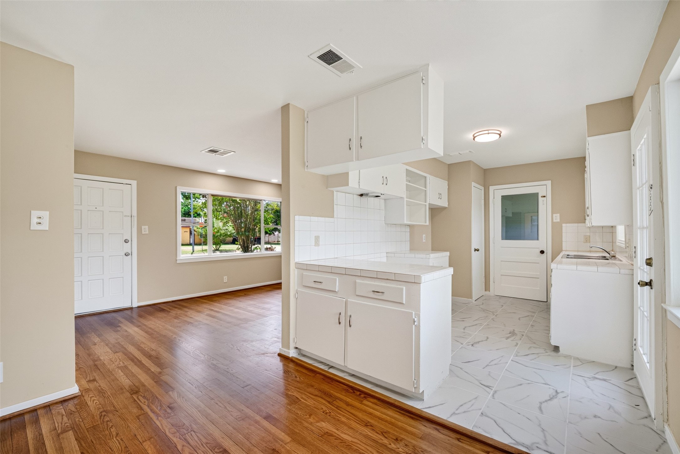 6610 Barney Road Property Photo 13