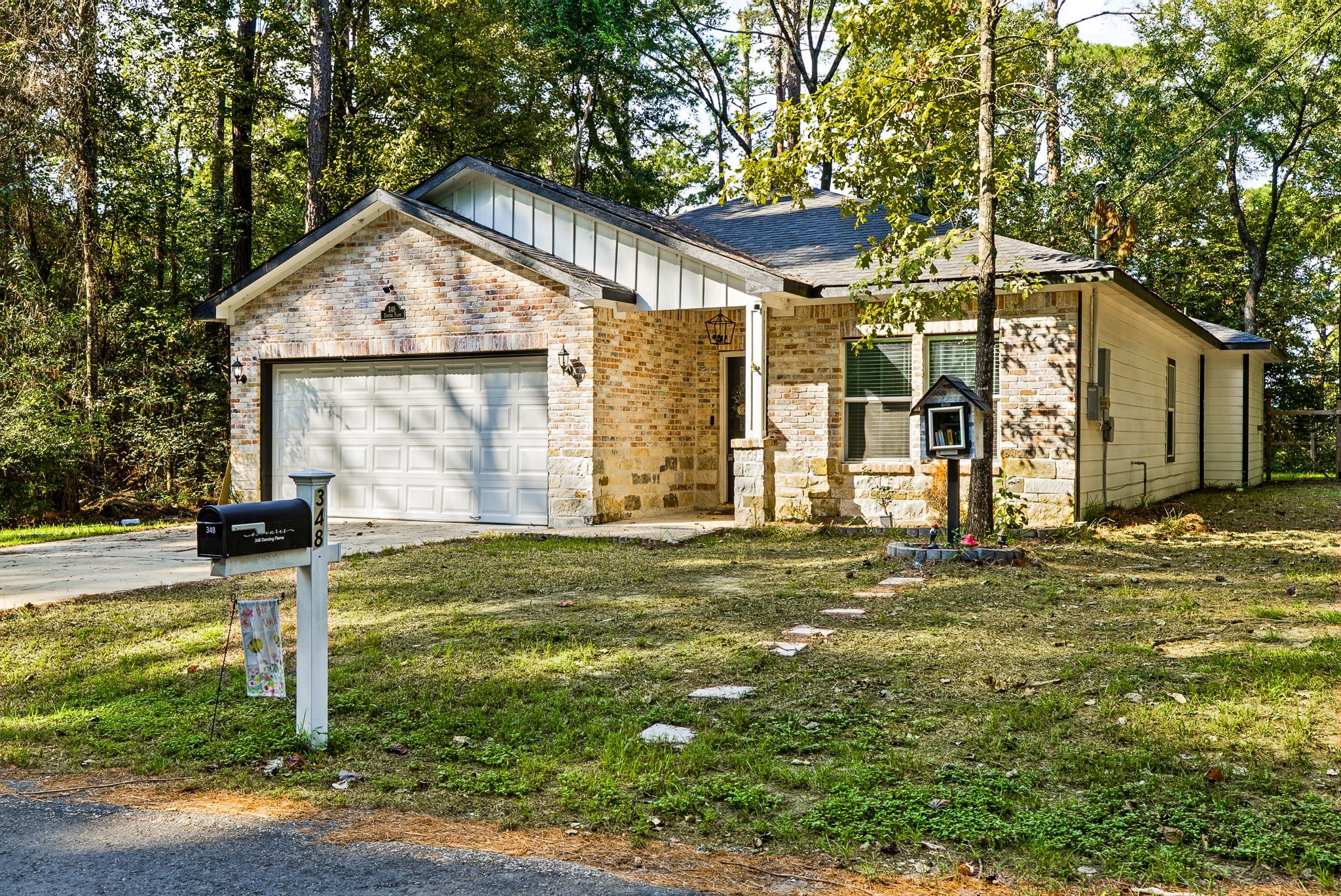 348 Dancing Flame Property Photo 1