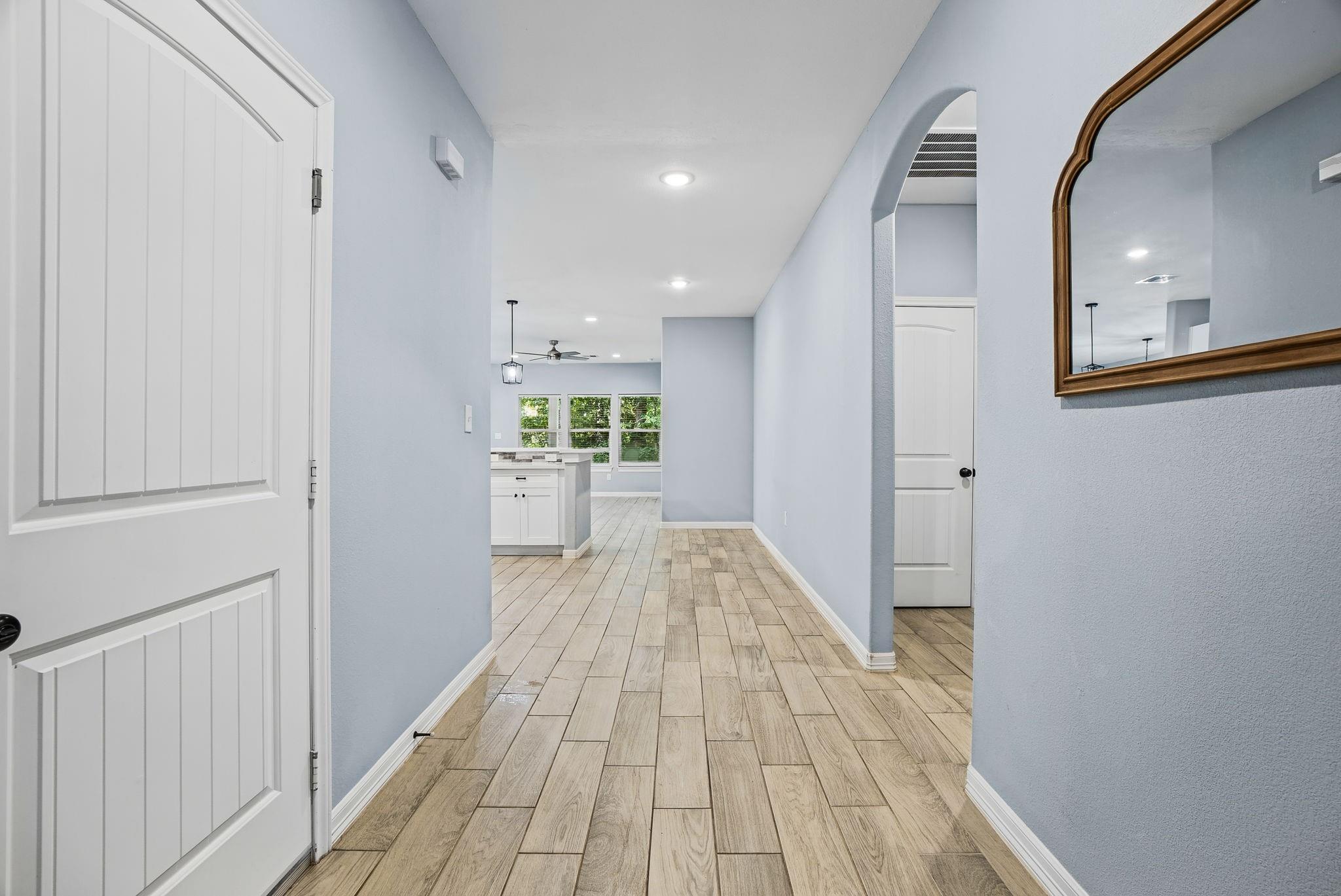 348 Dancing Flame Property Photo 6