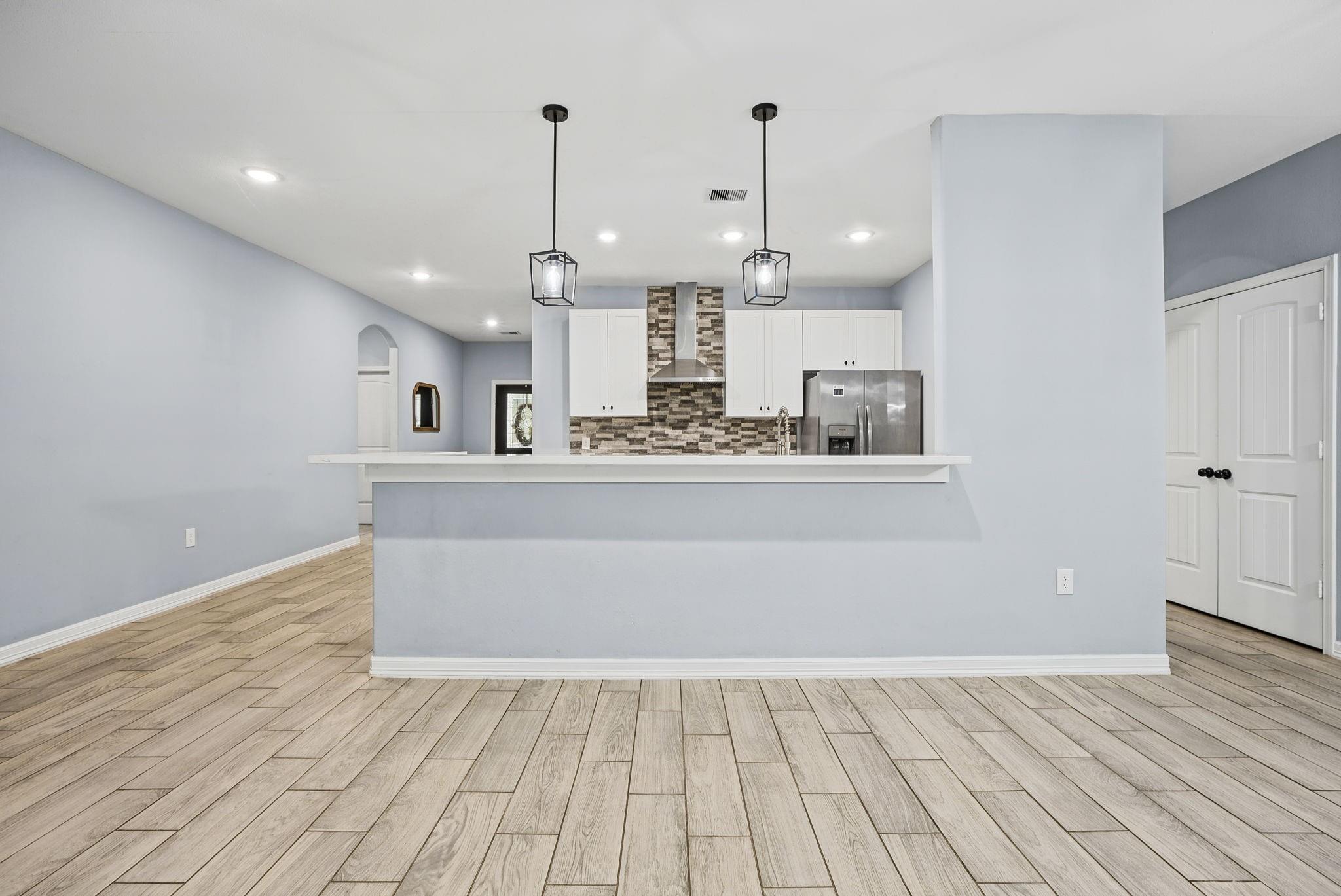 348 Dancing Flame Property Photo 10