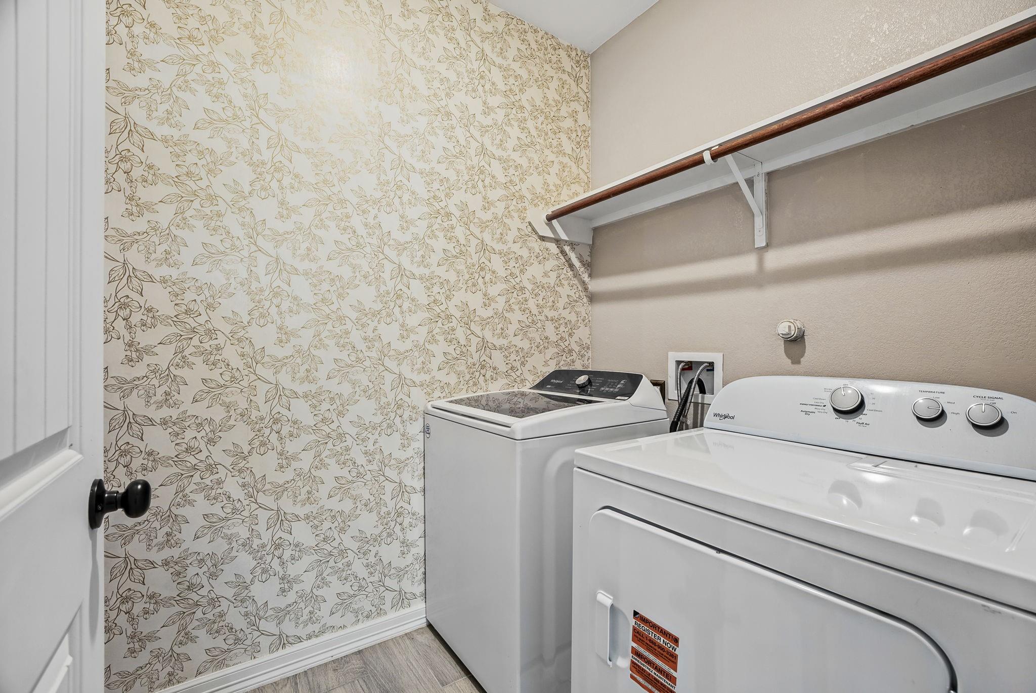 348 Dancing Flame Property Photo 16