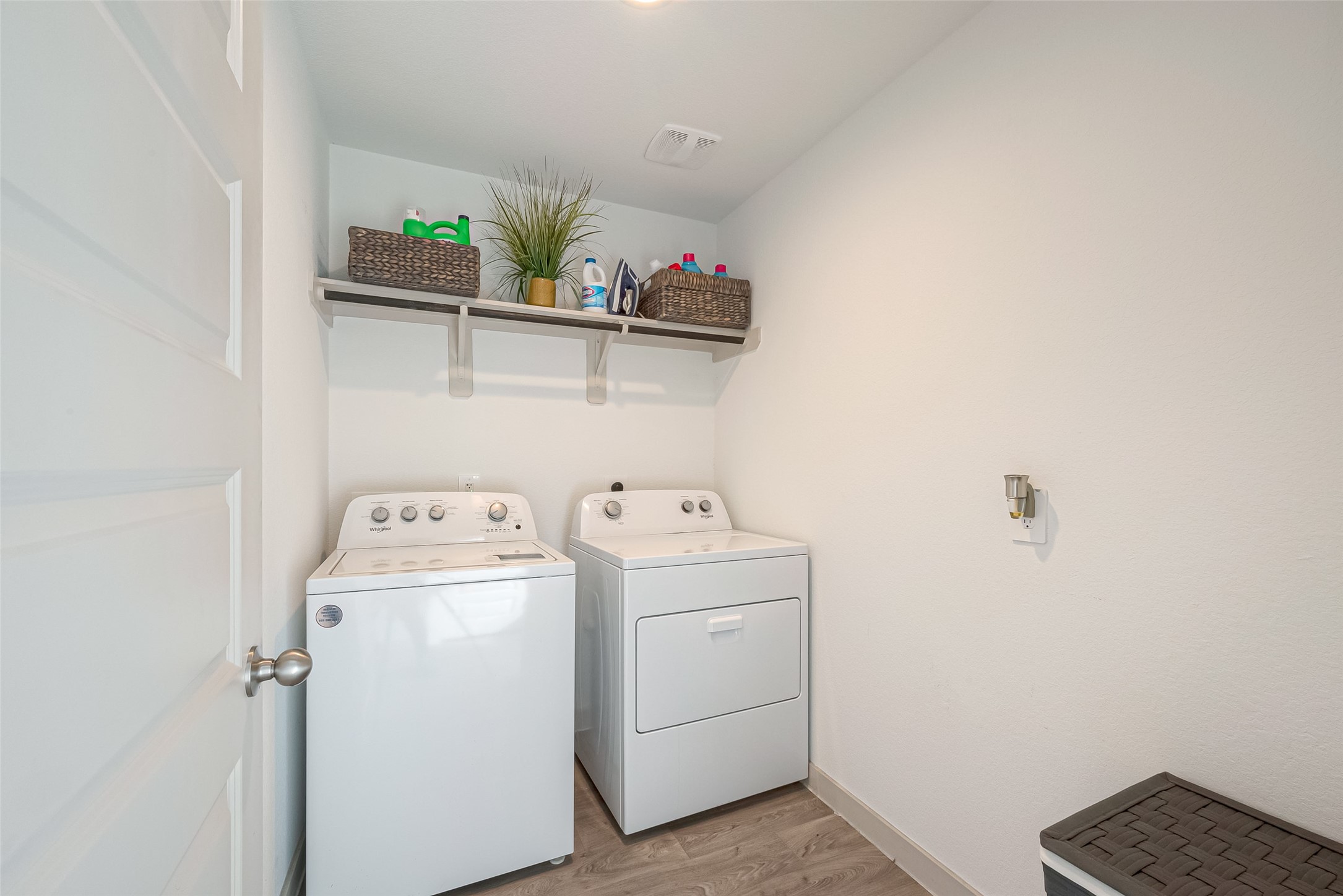 17 Desert Spring Lane Property Photo 13