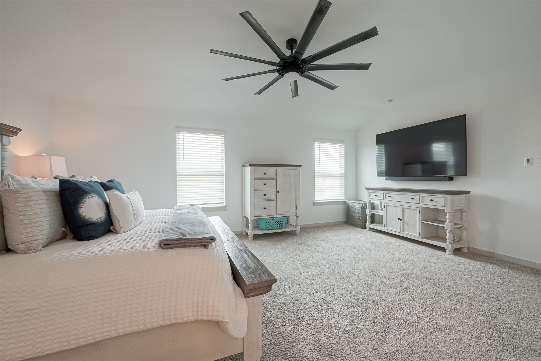 17 Desert Spring Lane Property Photo 18
