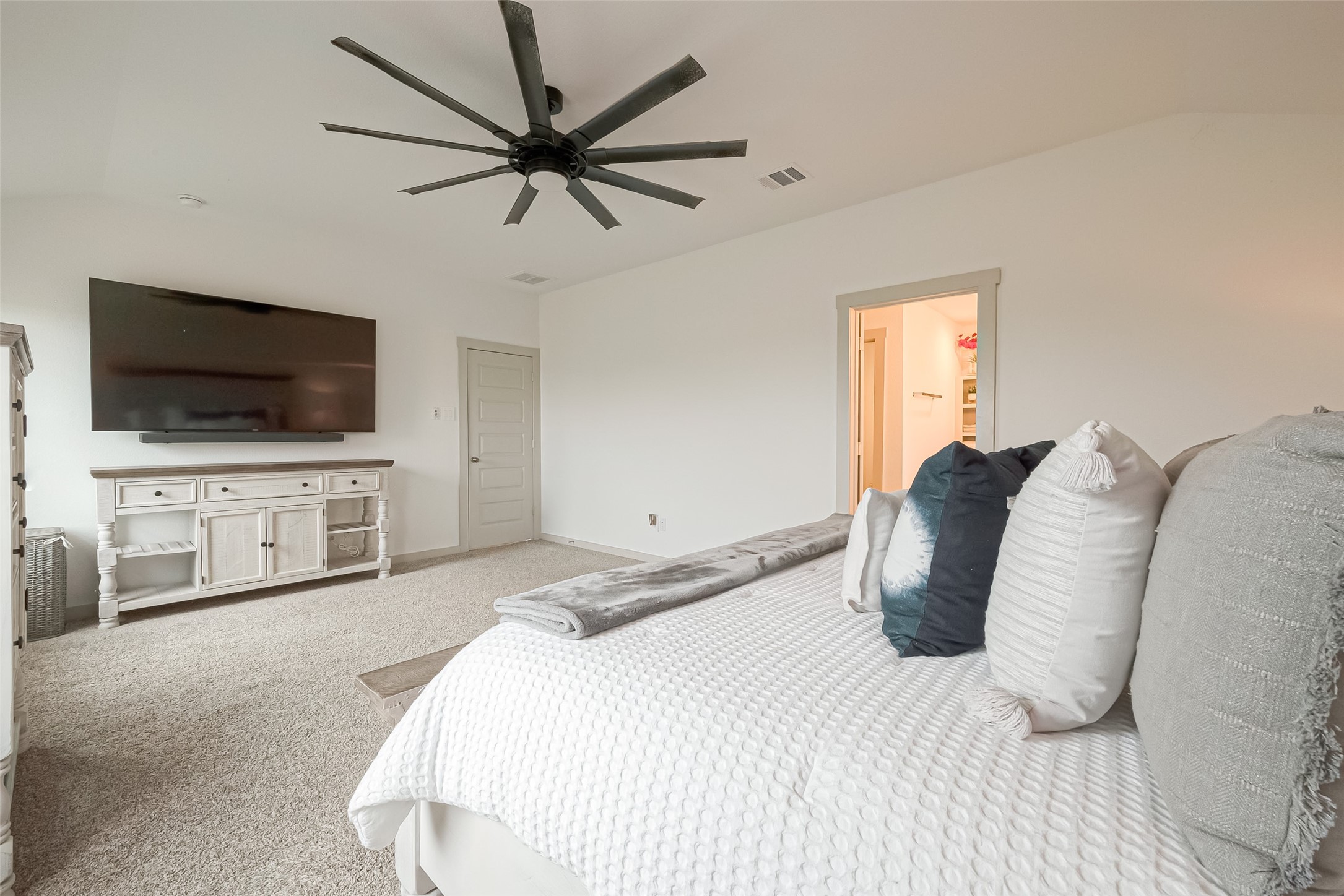 17 Desert Spring Lane Property Photo 19