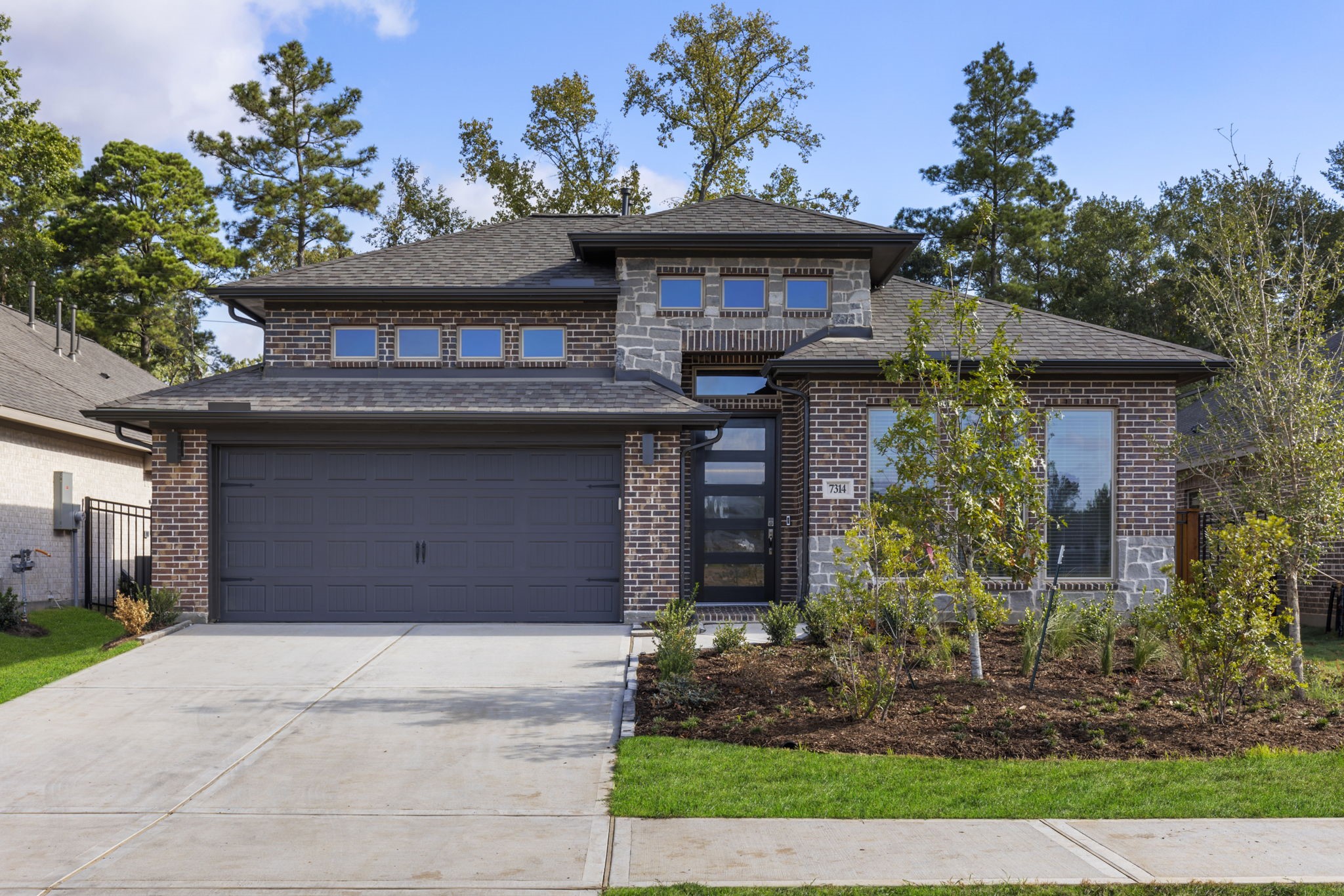 7314 Grandview Meadow Drive Property Photo 1