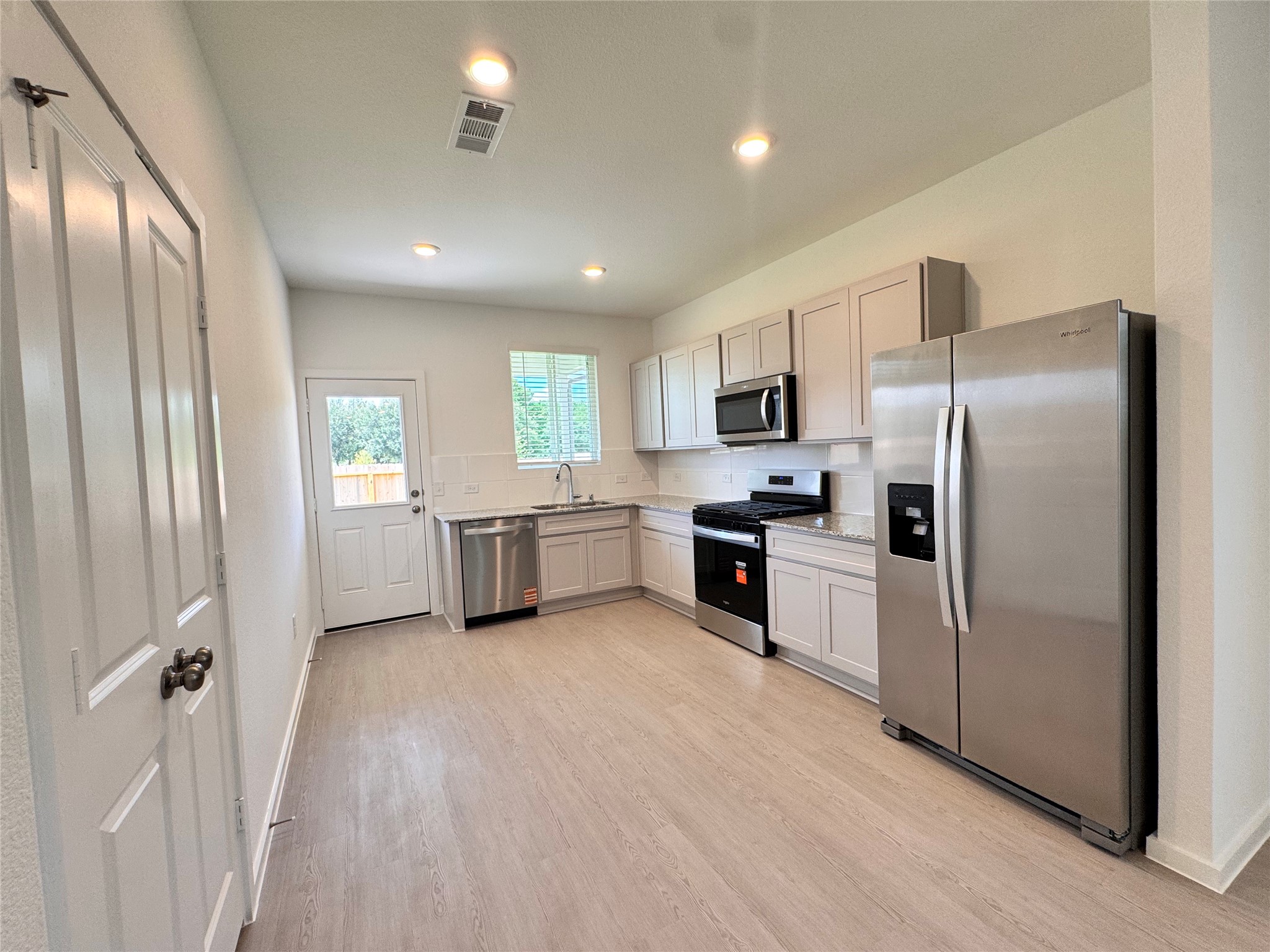 25577 Balsamroot Drive Property Photo 3