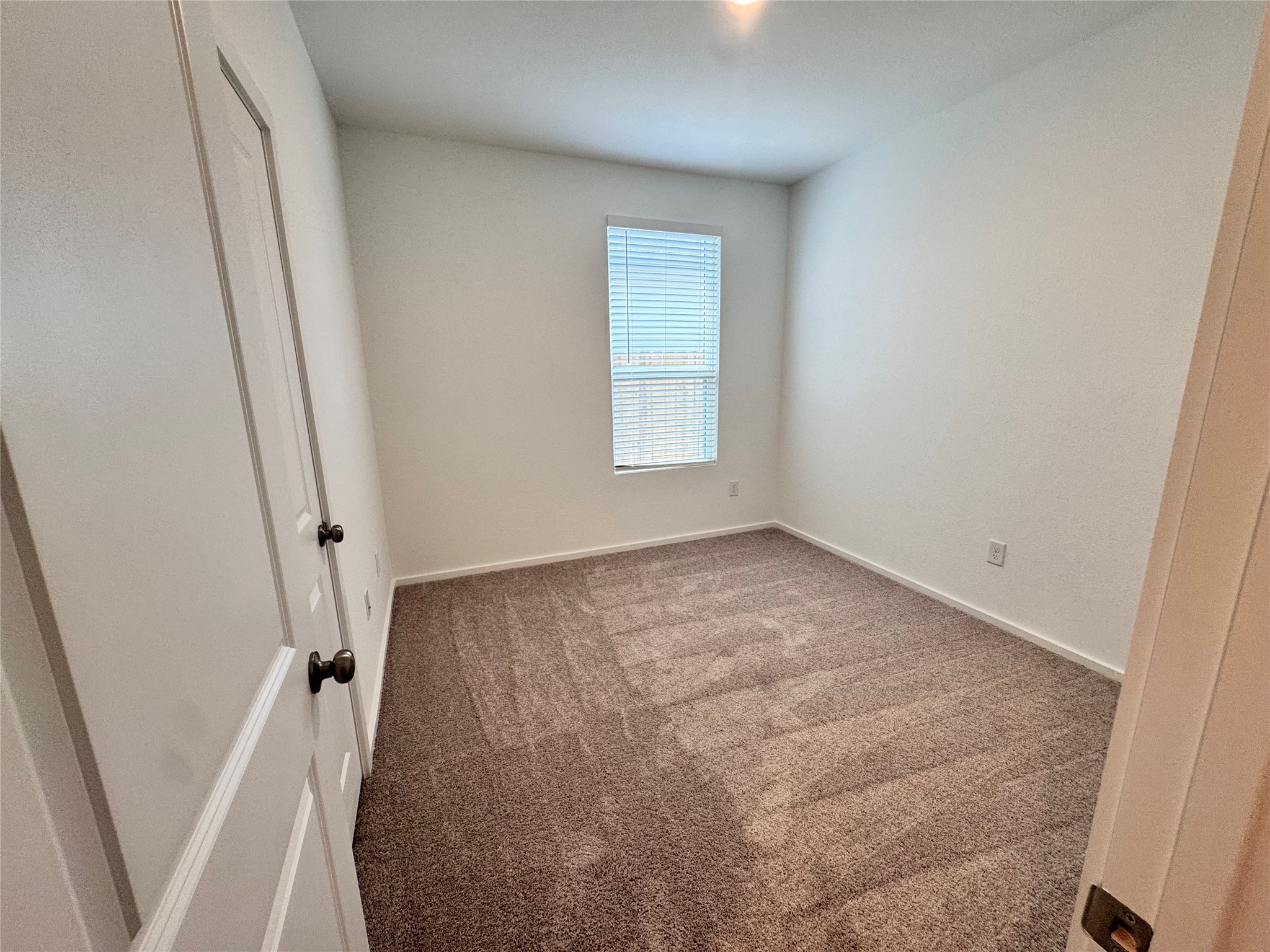 25577 Balsamroot Drive Property Photo 7