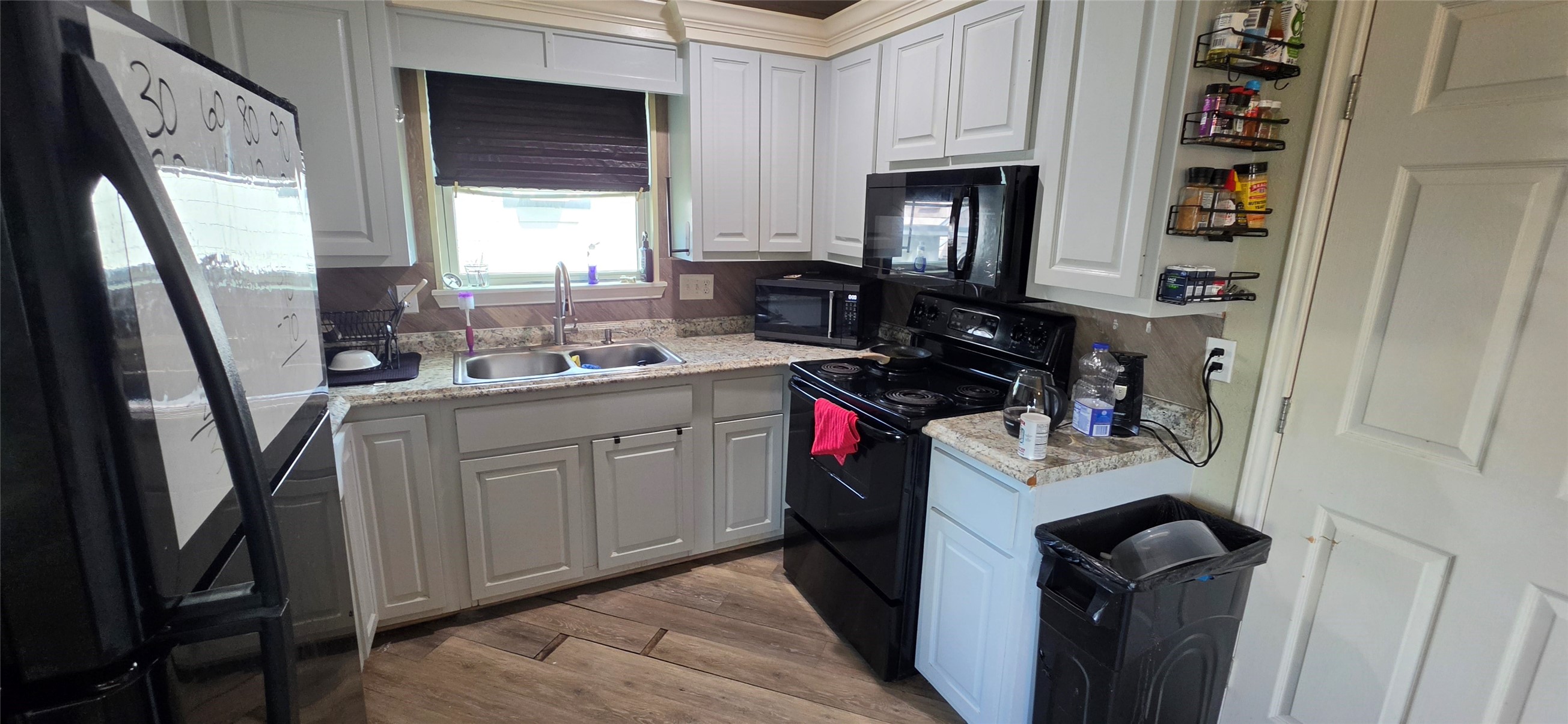 1719 50th Street Property Photo 6