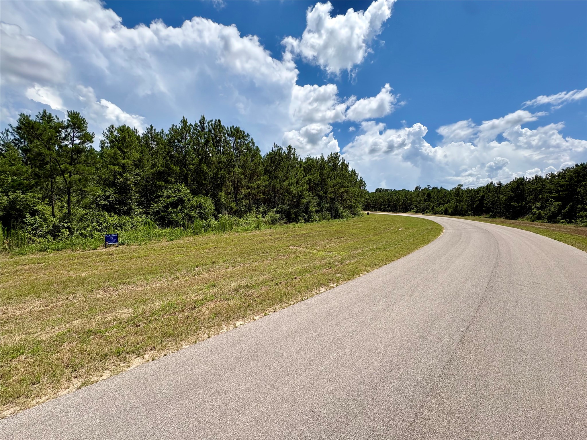 16270 Ridge Oak Road Property Photo 3