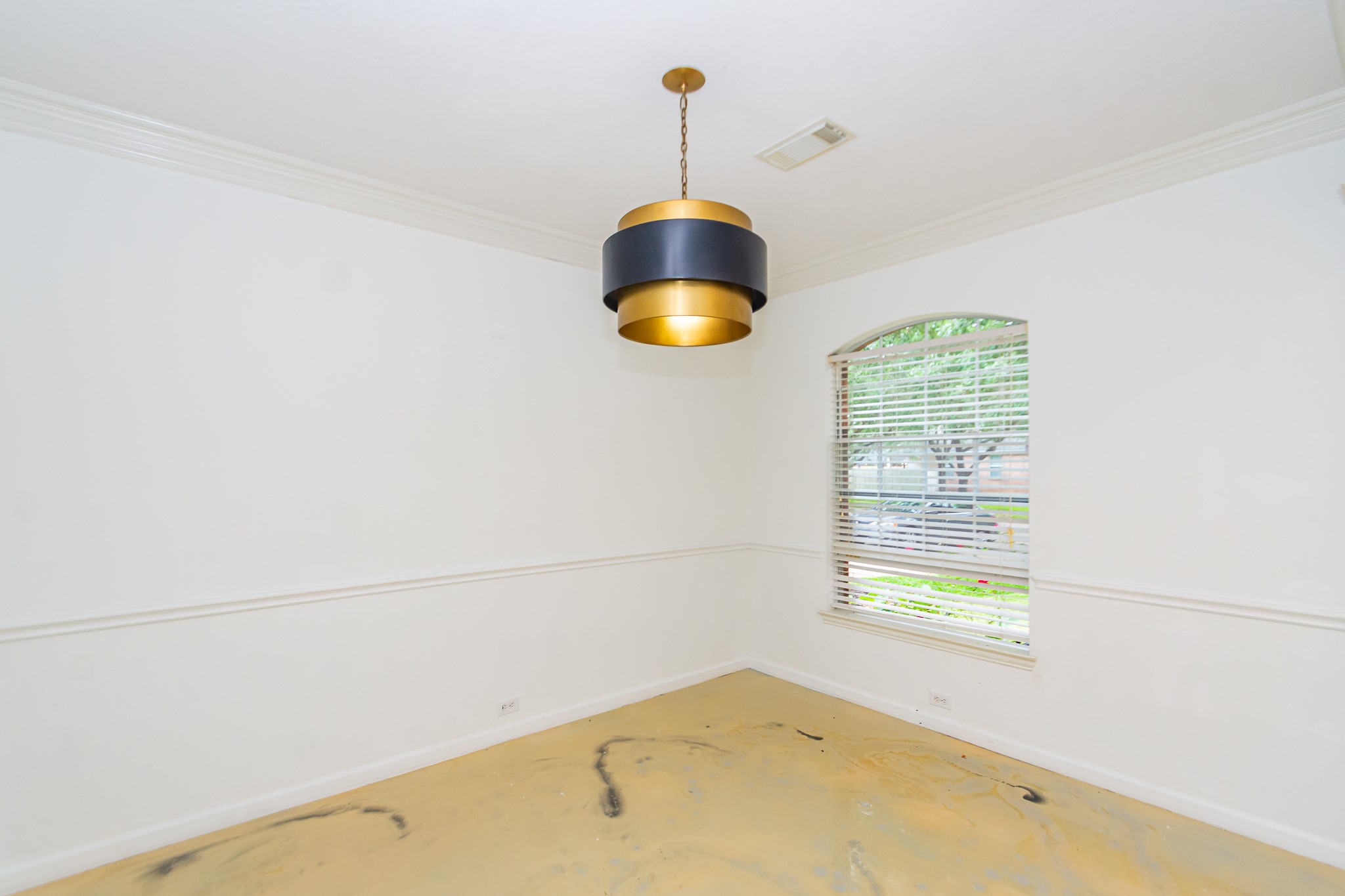 2403 Old River Lane Property Photo 4
