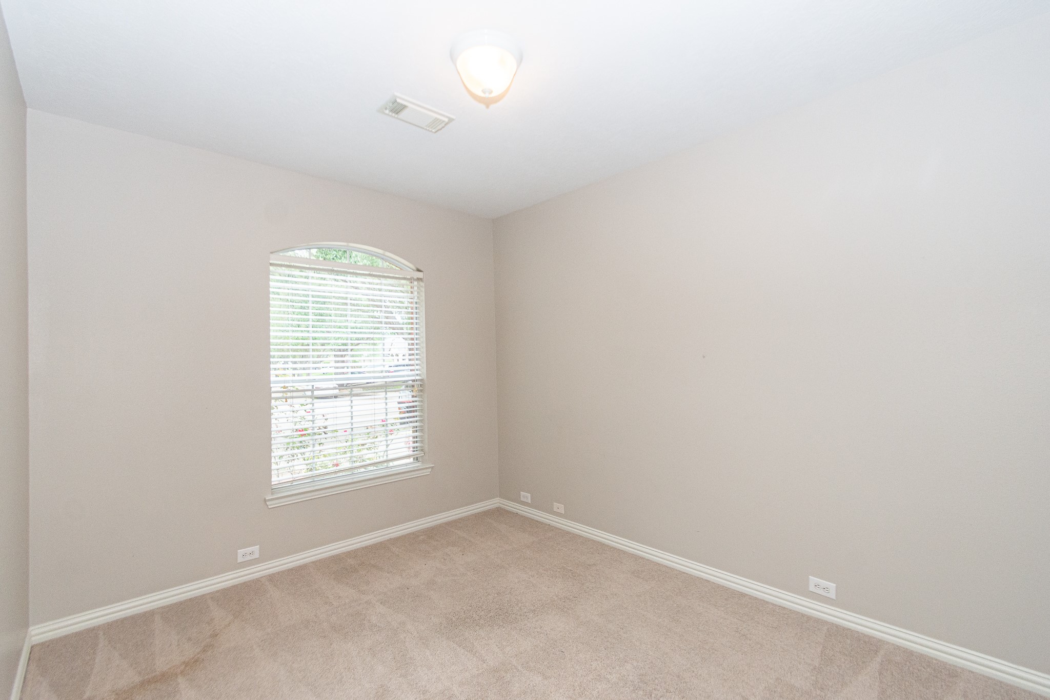 2403 Old River Lane Property Photo 7
