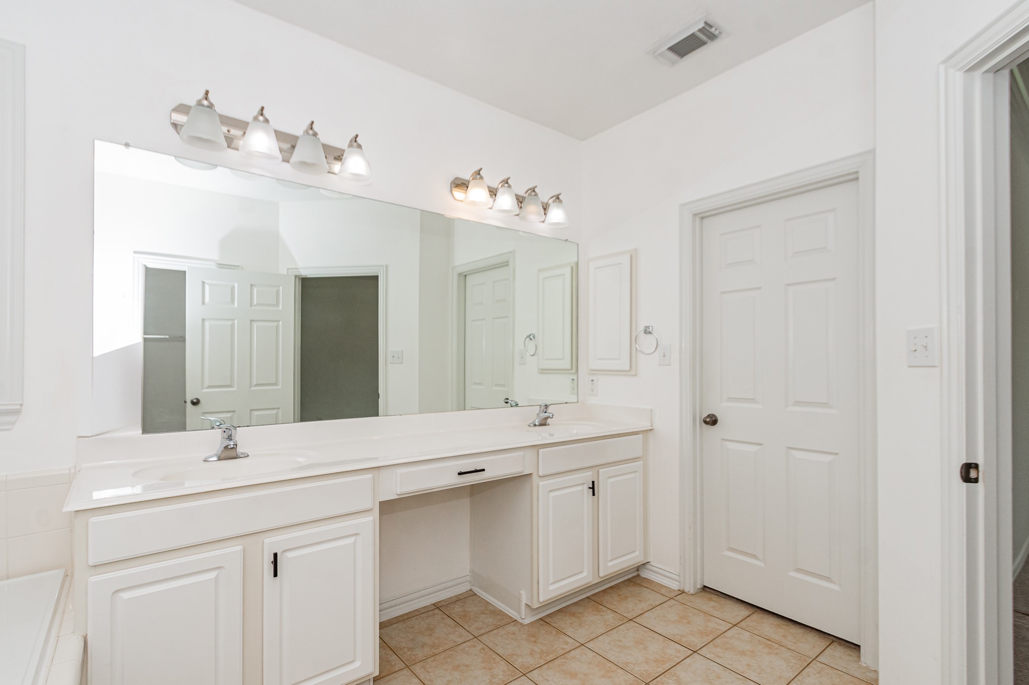 2403 Old River Lane Property Photo 28