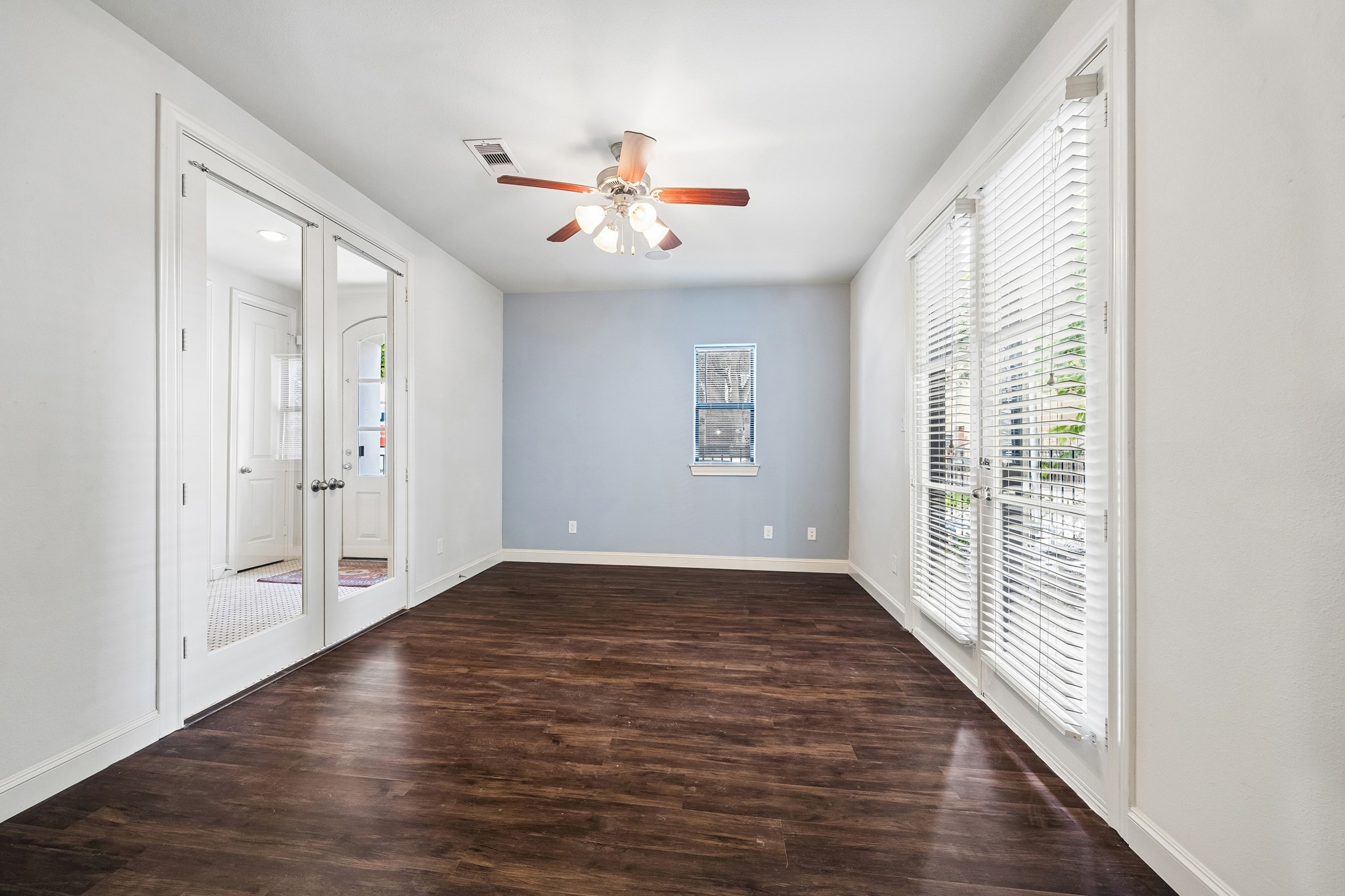 5718 Kansas Street D Property Photo 16