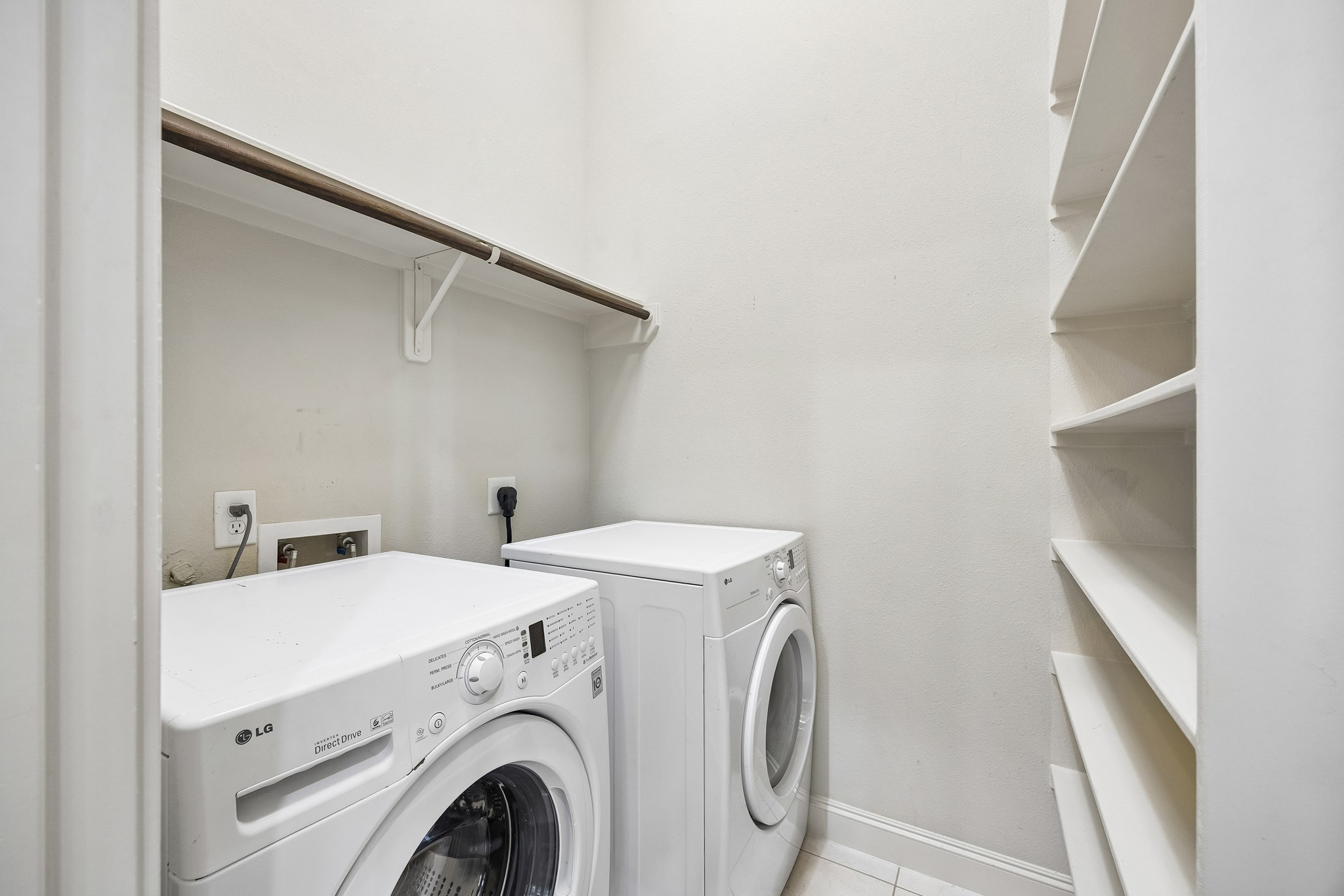 5718 Kansas Street D Property Photo 25