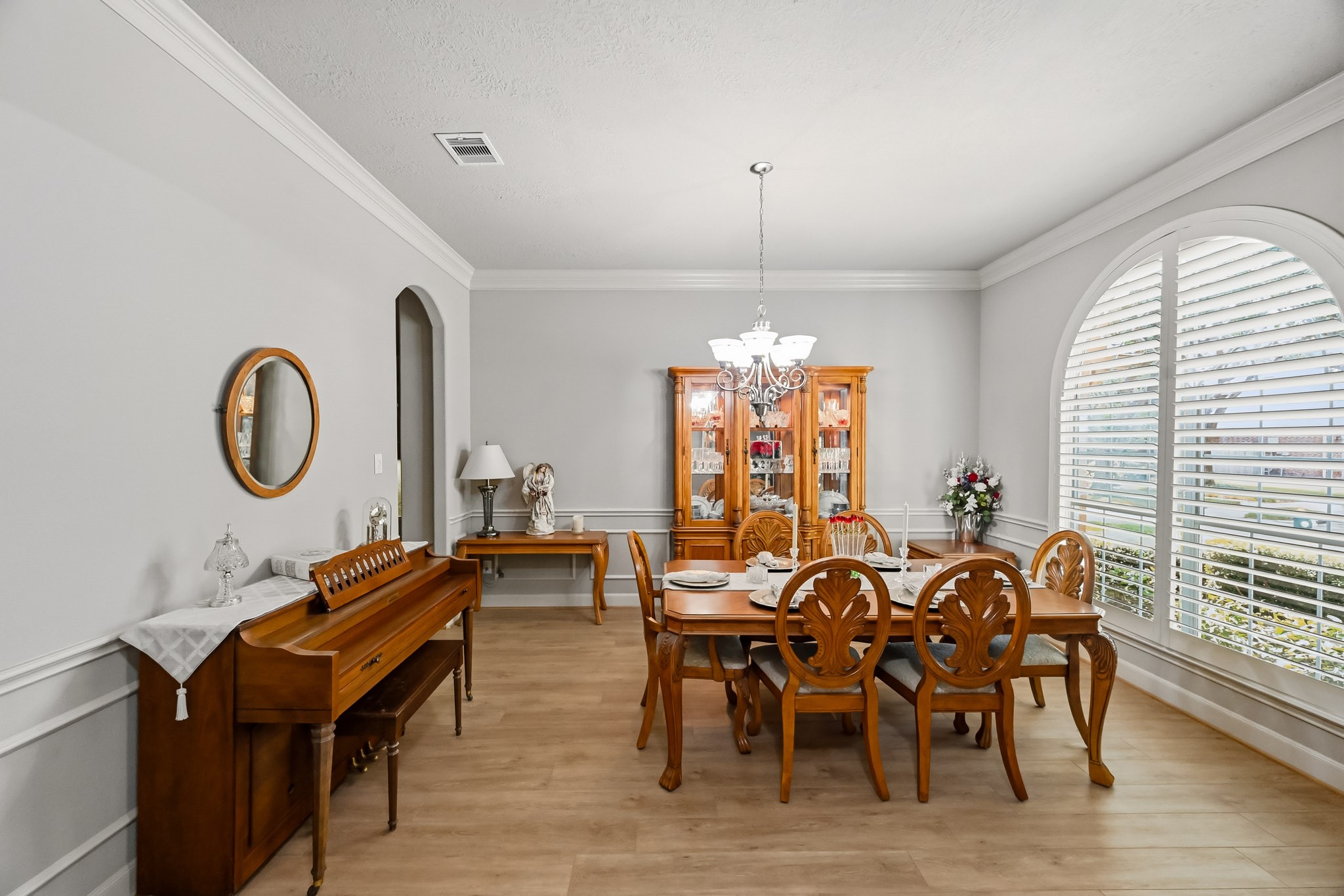 21202 Andrea Park Drive Property Photo 4
