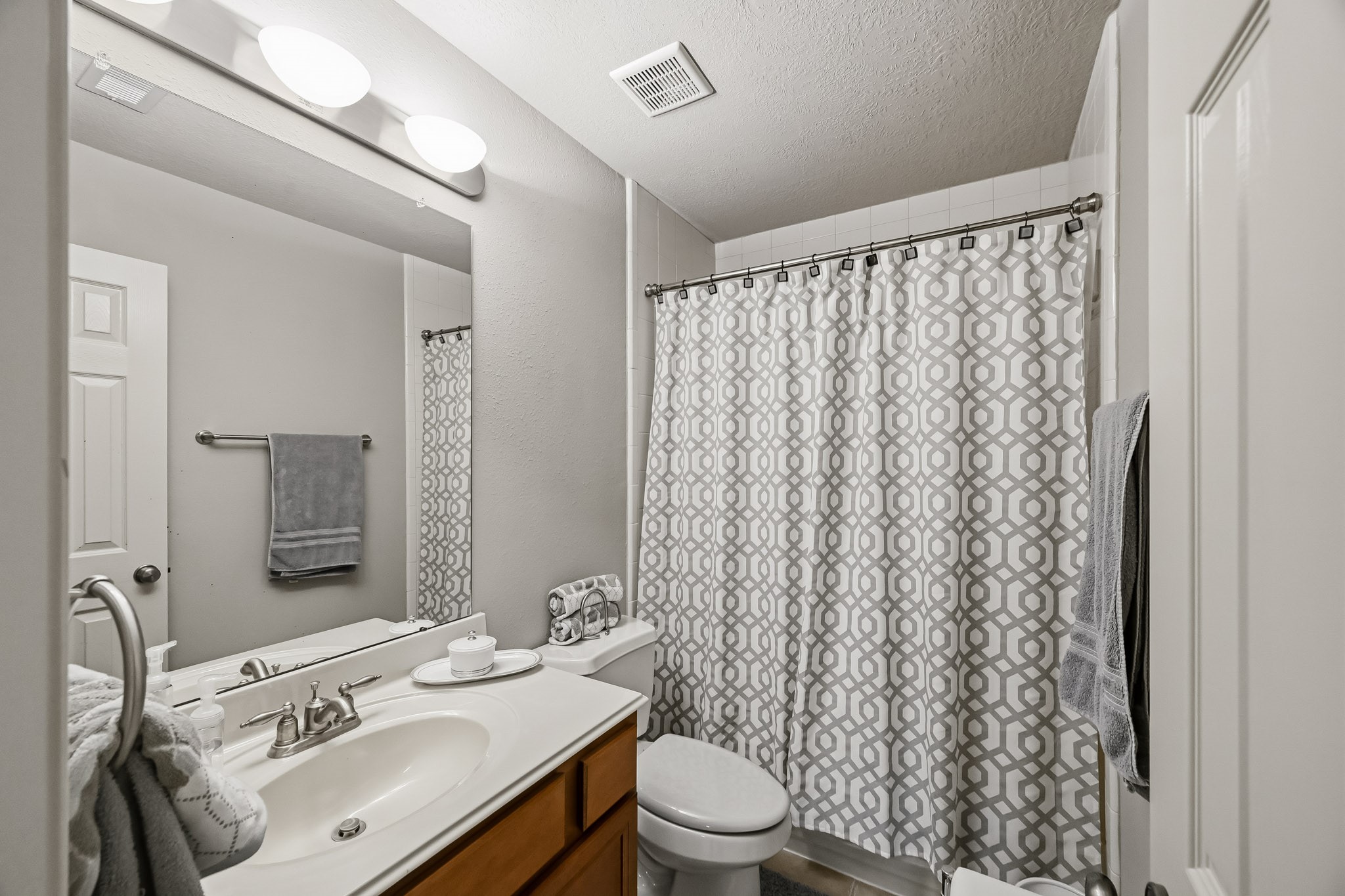 21202 Andrea Park Drive Property Photo 35
