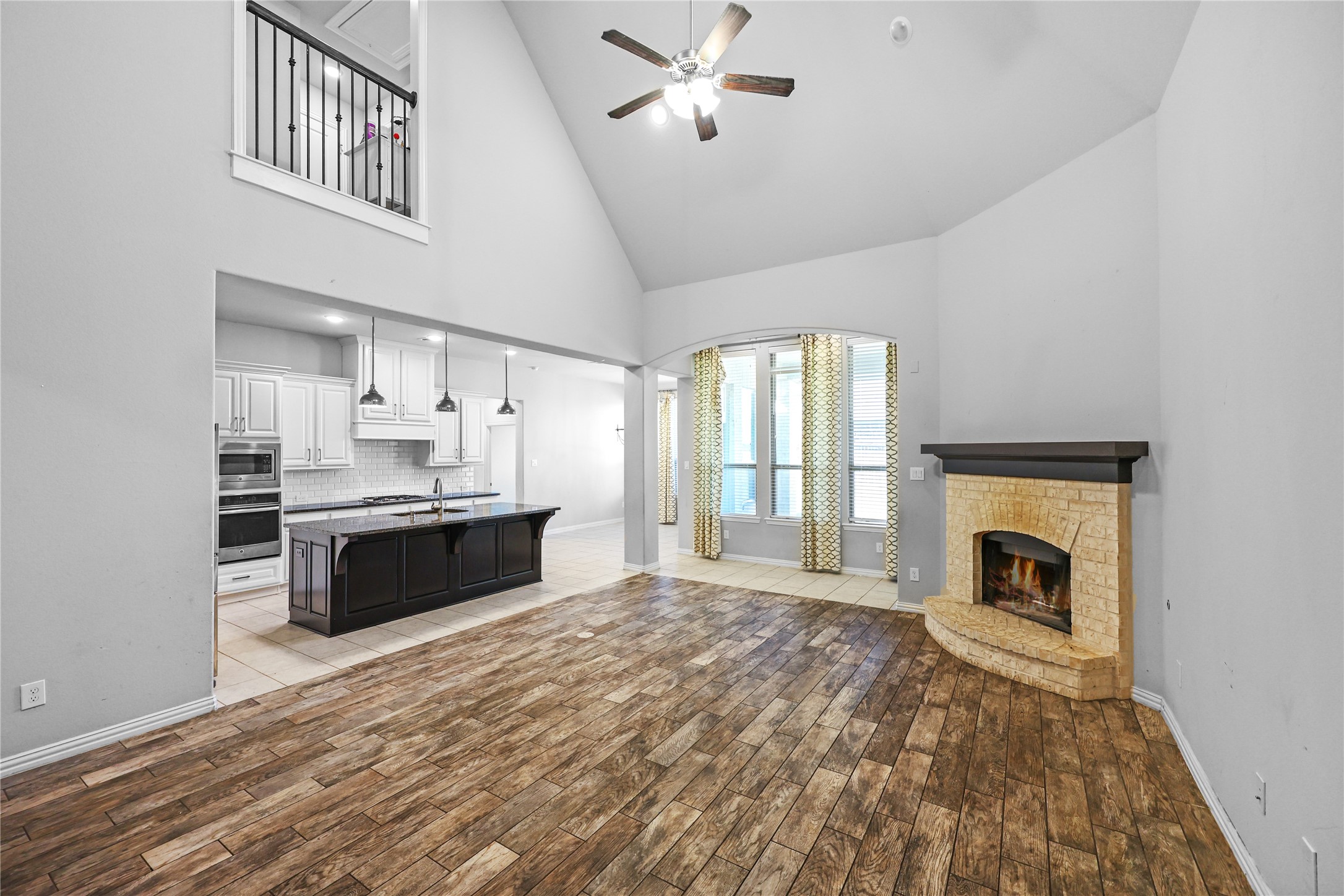 706 Suncatcher Circle Property Photo 8