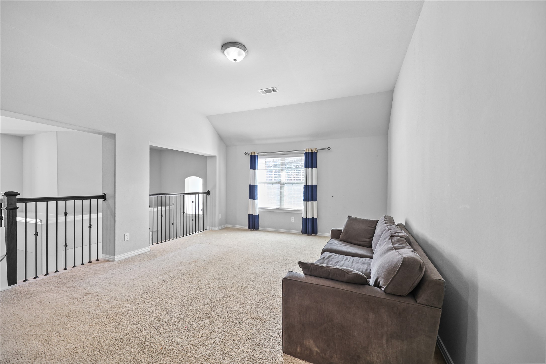 706 Suncatcher Circle Property Photo 23