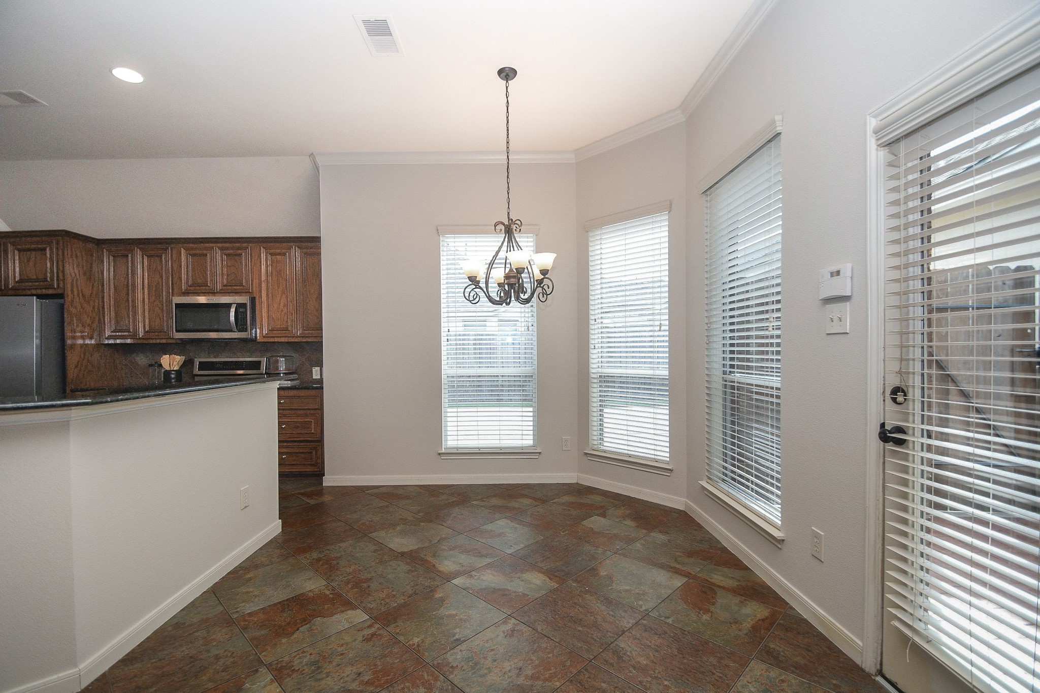 2502 Quiet Lake Court Property Photo 10