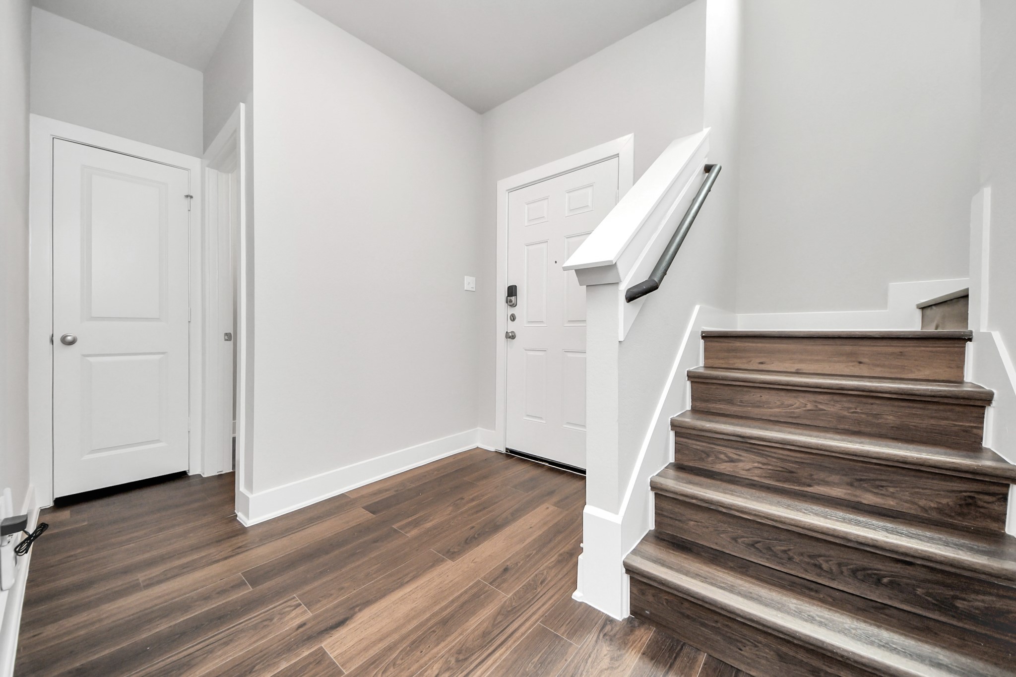 10630 Cascade Creek Drive Property Photo 4