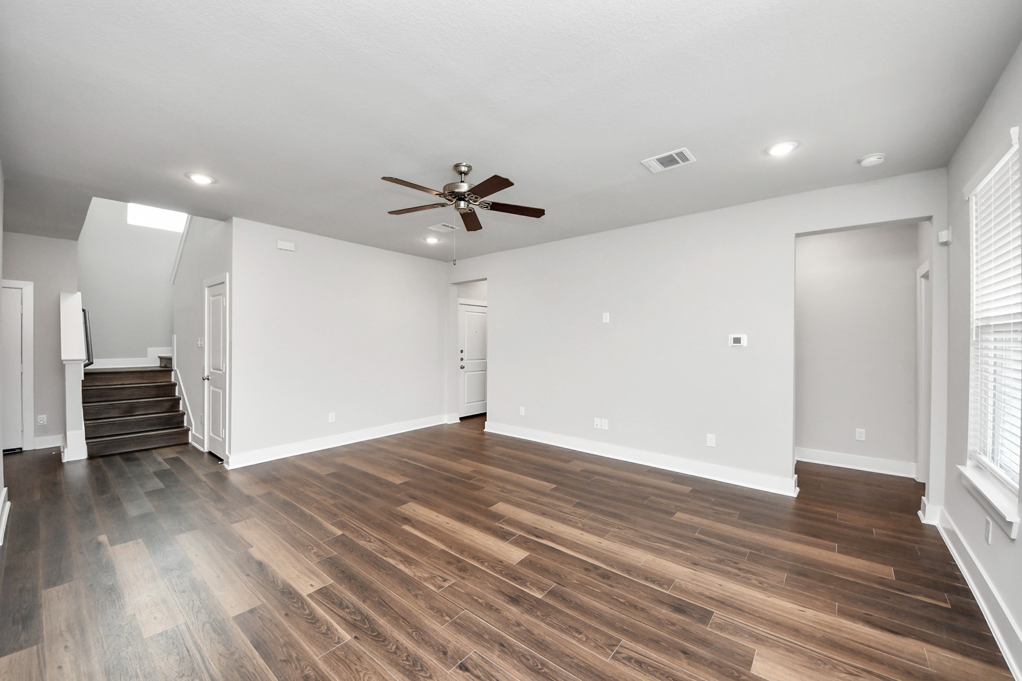 10630 Cascade Creek Drive Property Photo 5