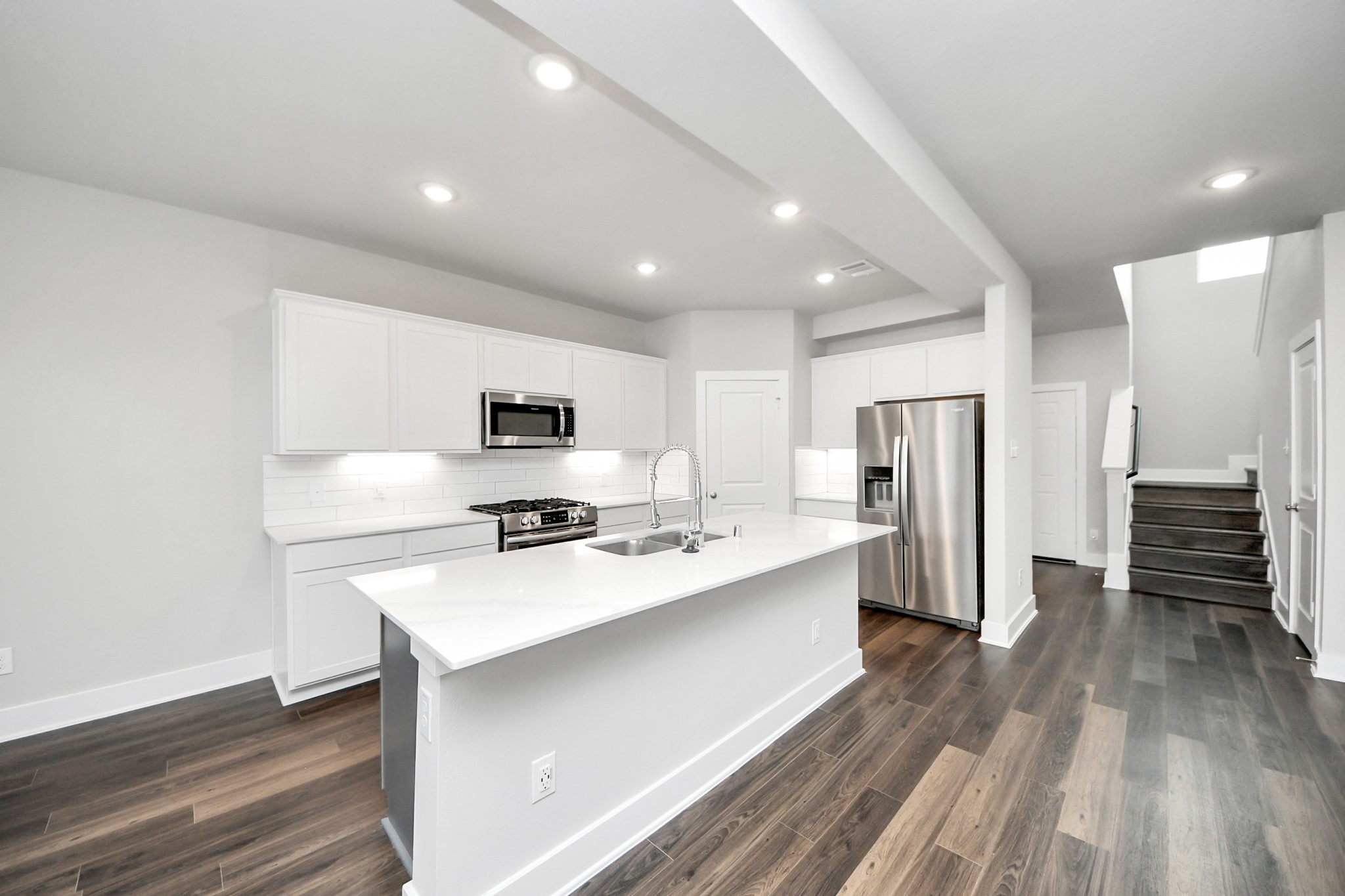 10630 Cascade Creek Drive Property Photo 8