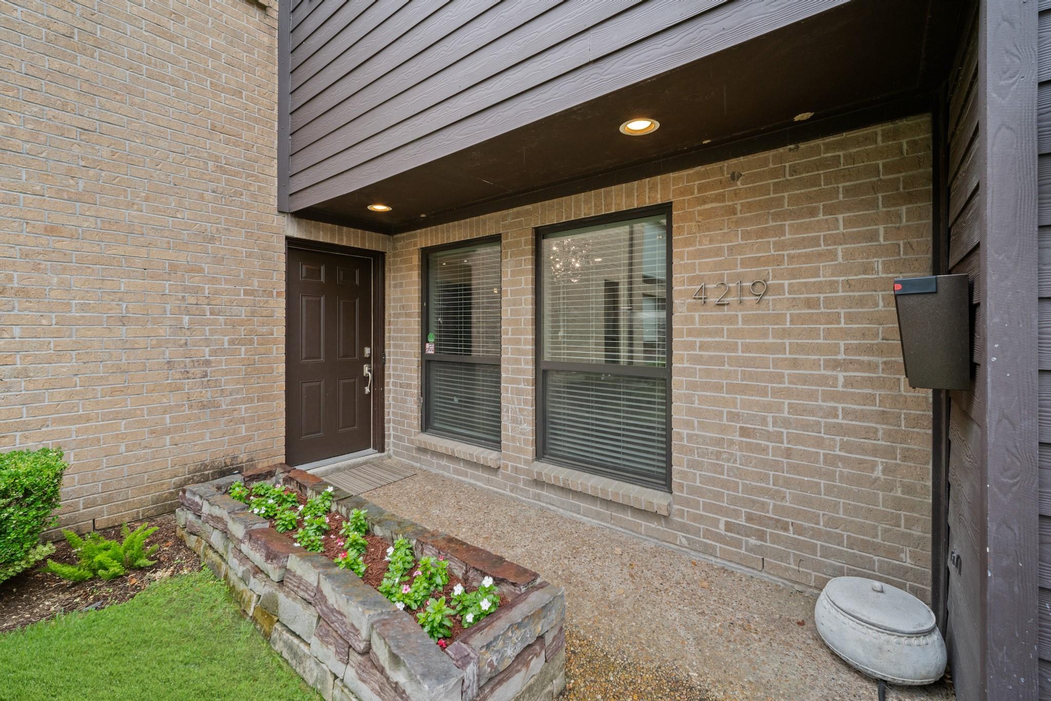 4219 W Alabama Street, Houston Tx 77027 Property Photo 2