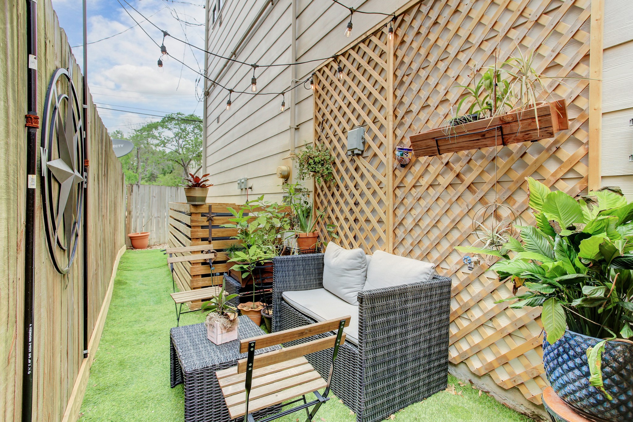 408 Parker Street Property Photo 4