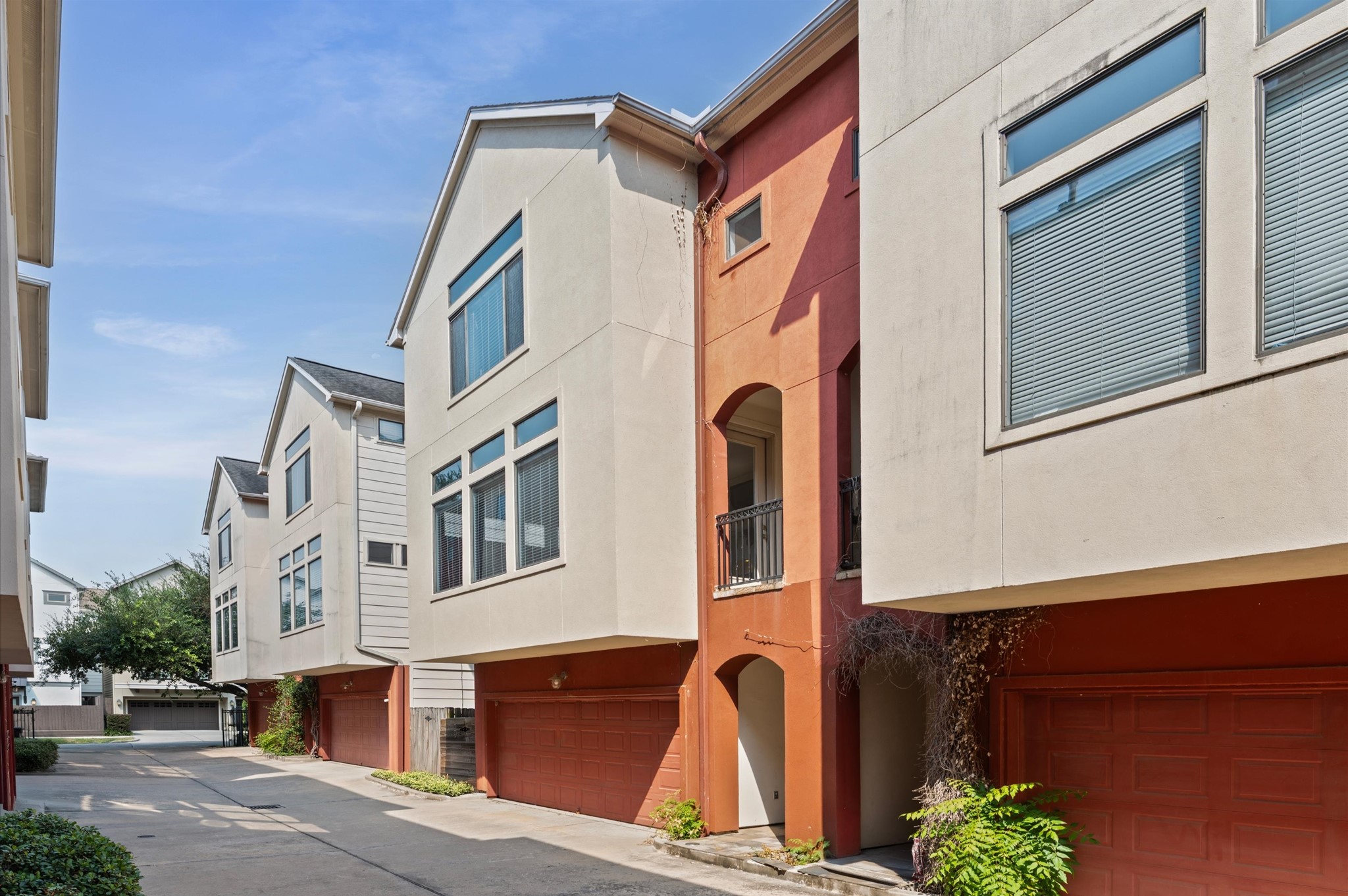 408 Parker Street Property Photo 8