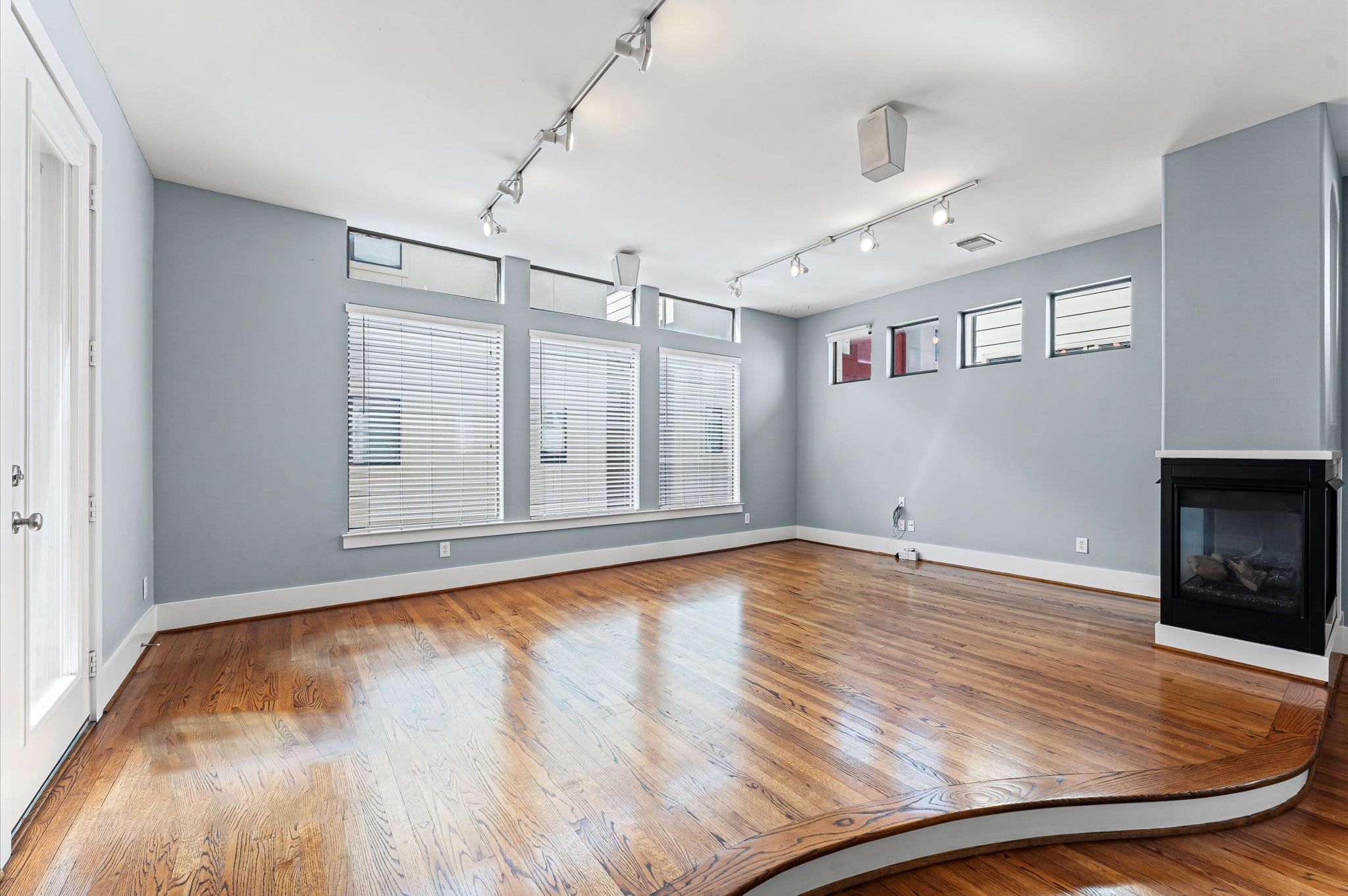 408 Parker Street Property Photo 19