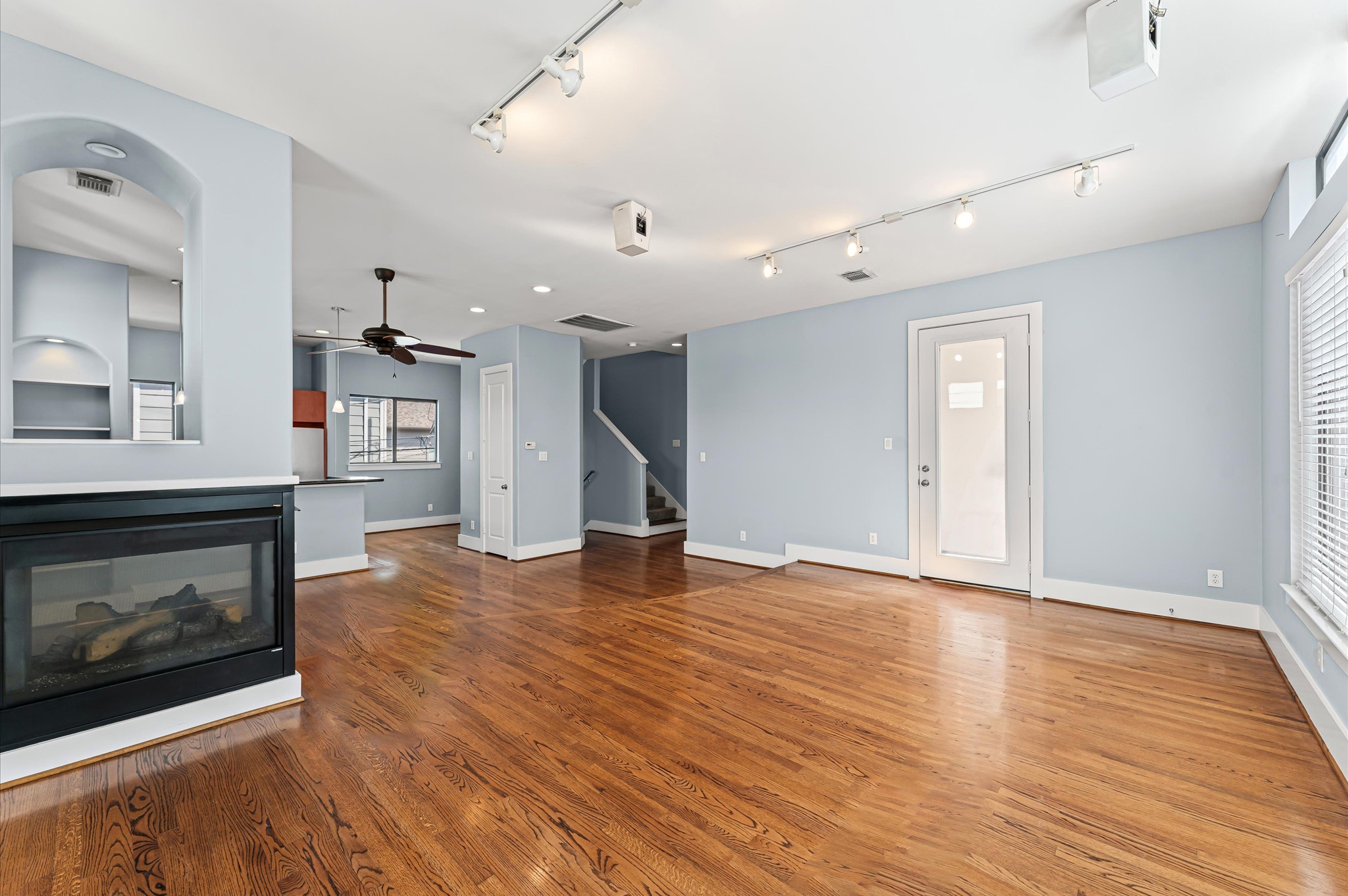 408 Parker Street Property Photo 24