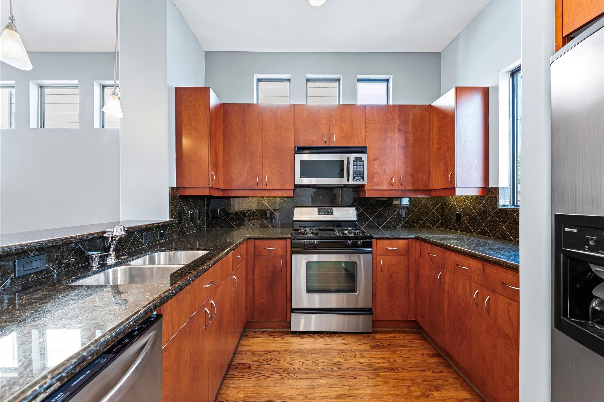 408 Parker Street Property Photo 27