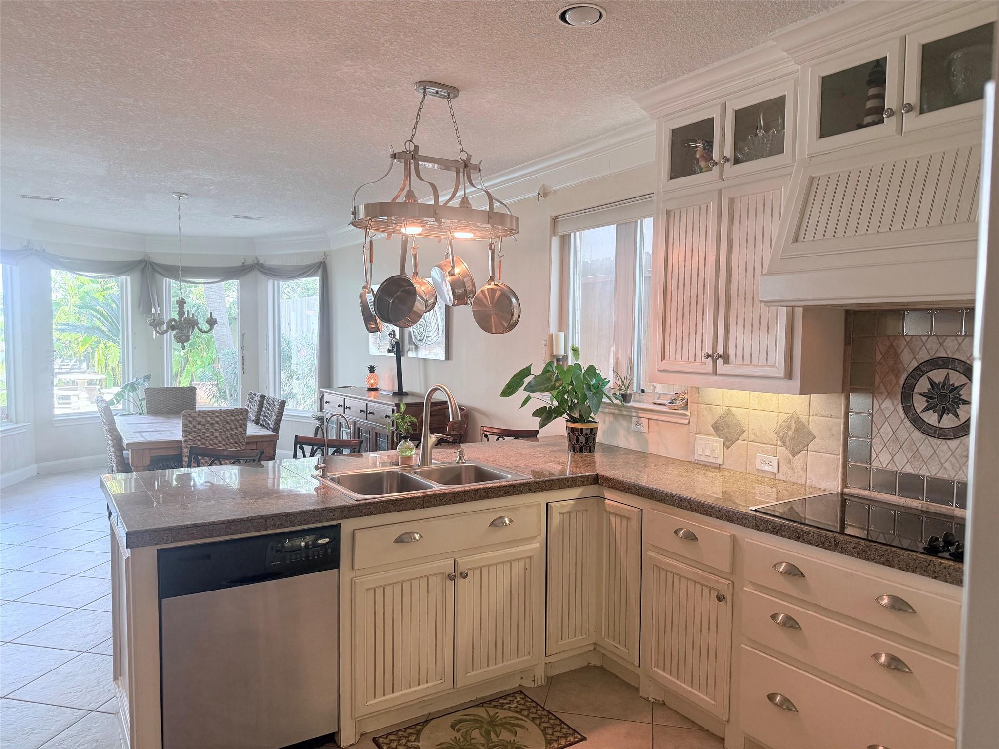 4715 W Bayshore Drive Property Photo 29