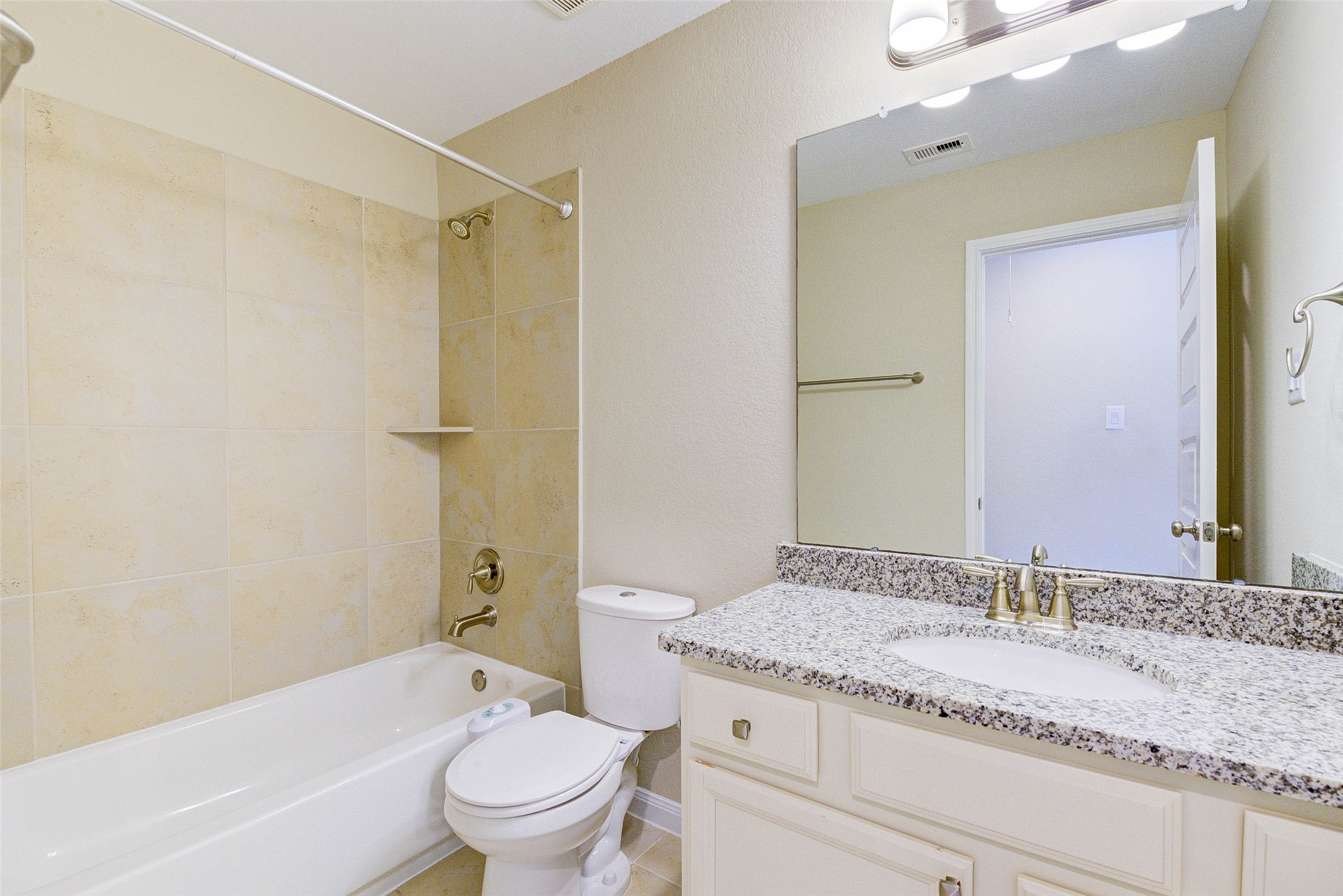 4022 Steep Woods Drive Property Photo 26