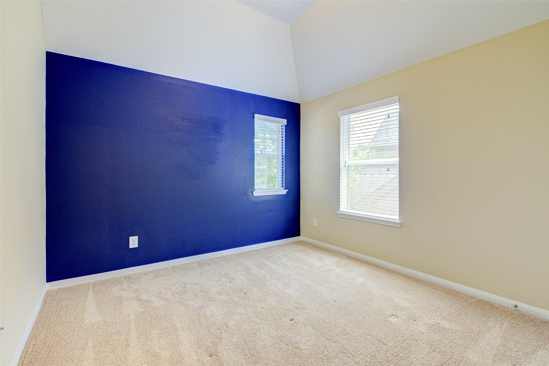 4022 Steep Woods Drive Property Photo 27