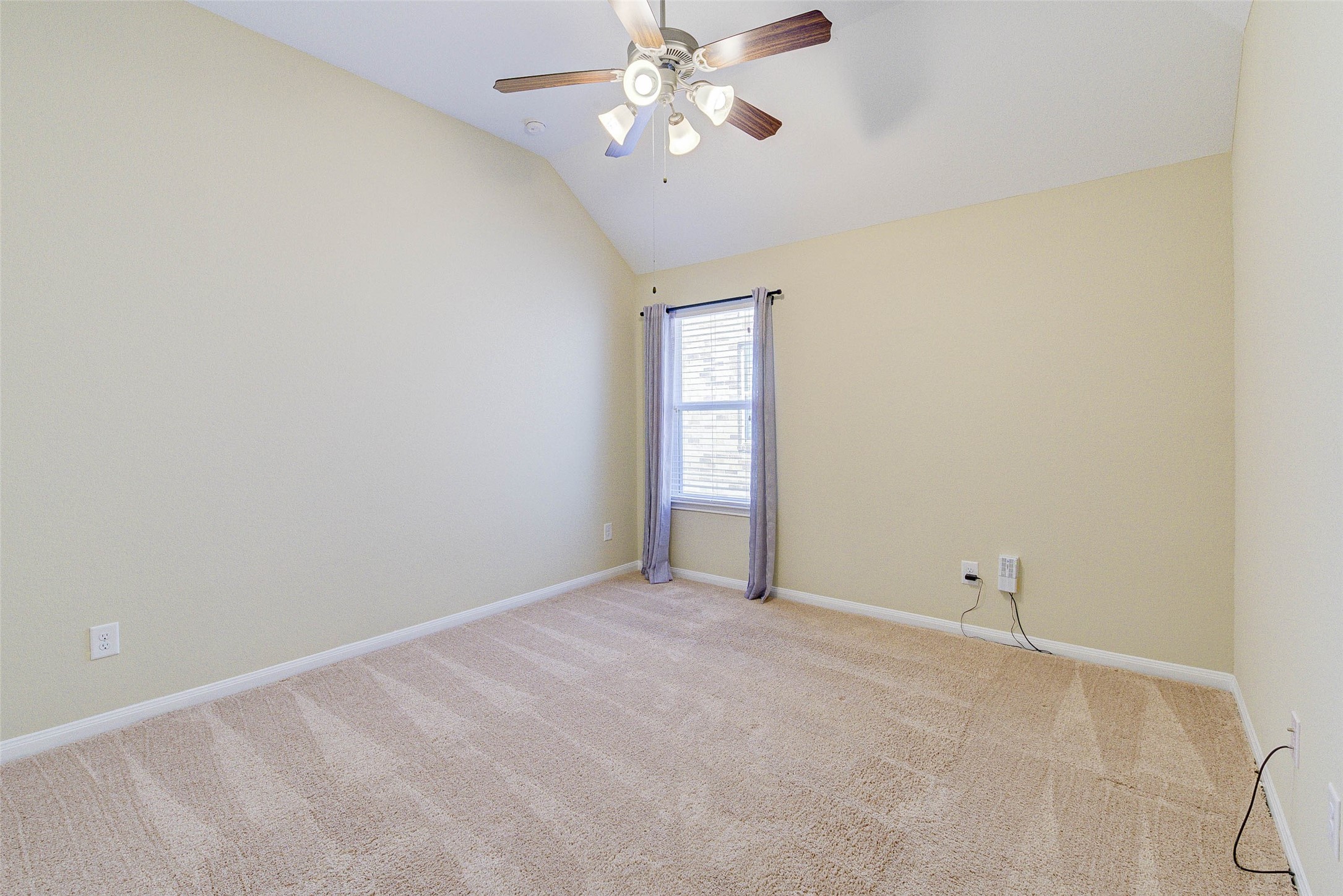 4022 Steep Woods Drive Property Photo 34