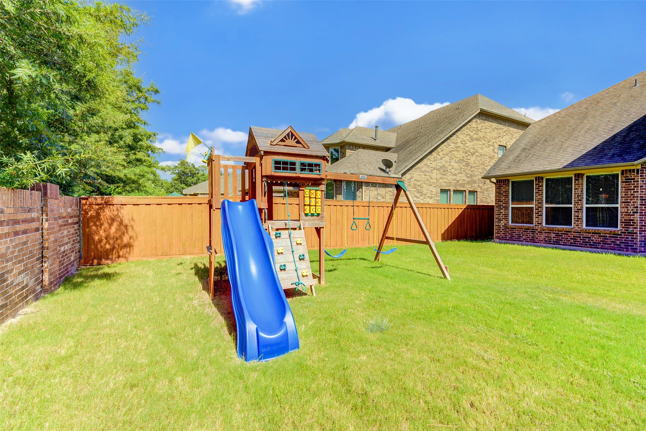 4022 Steep Woods Drive Property Photo 41