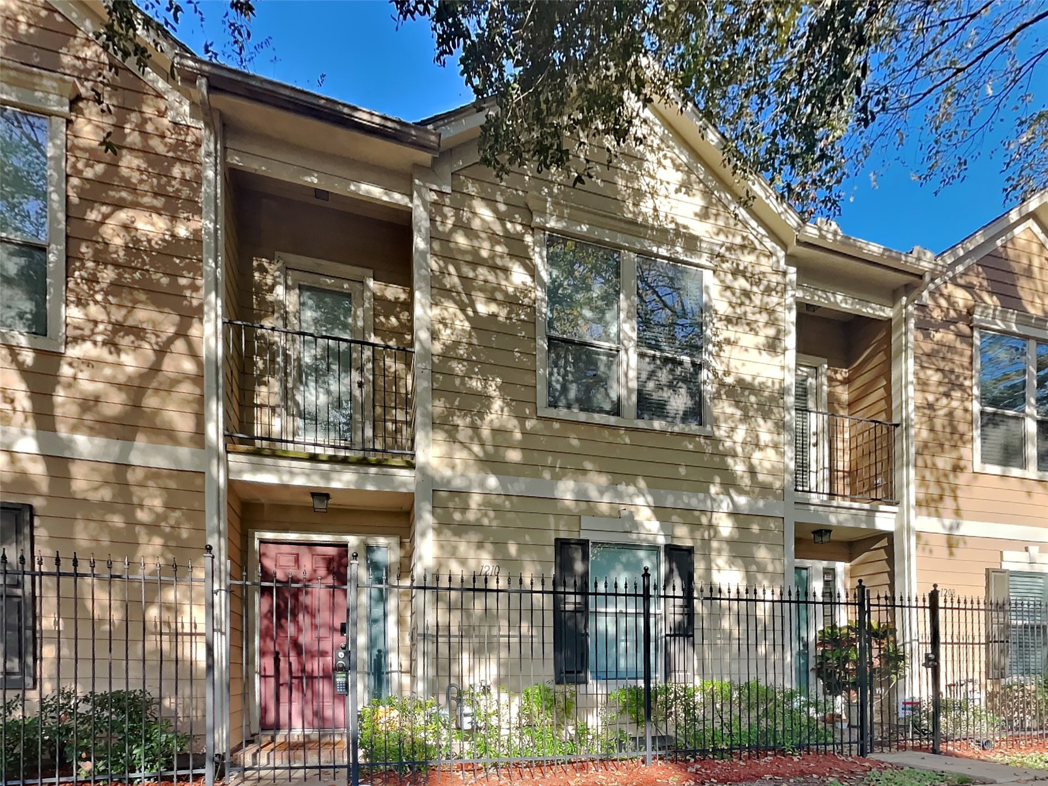 1210 Palmer Street Property Photo 1