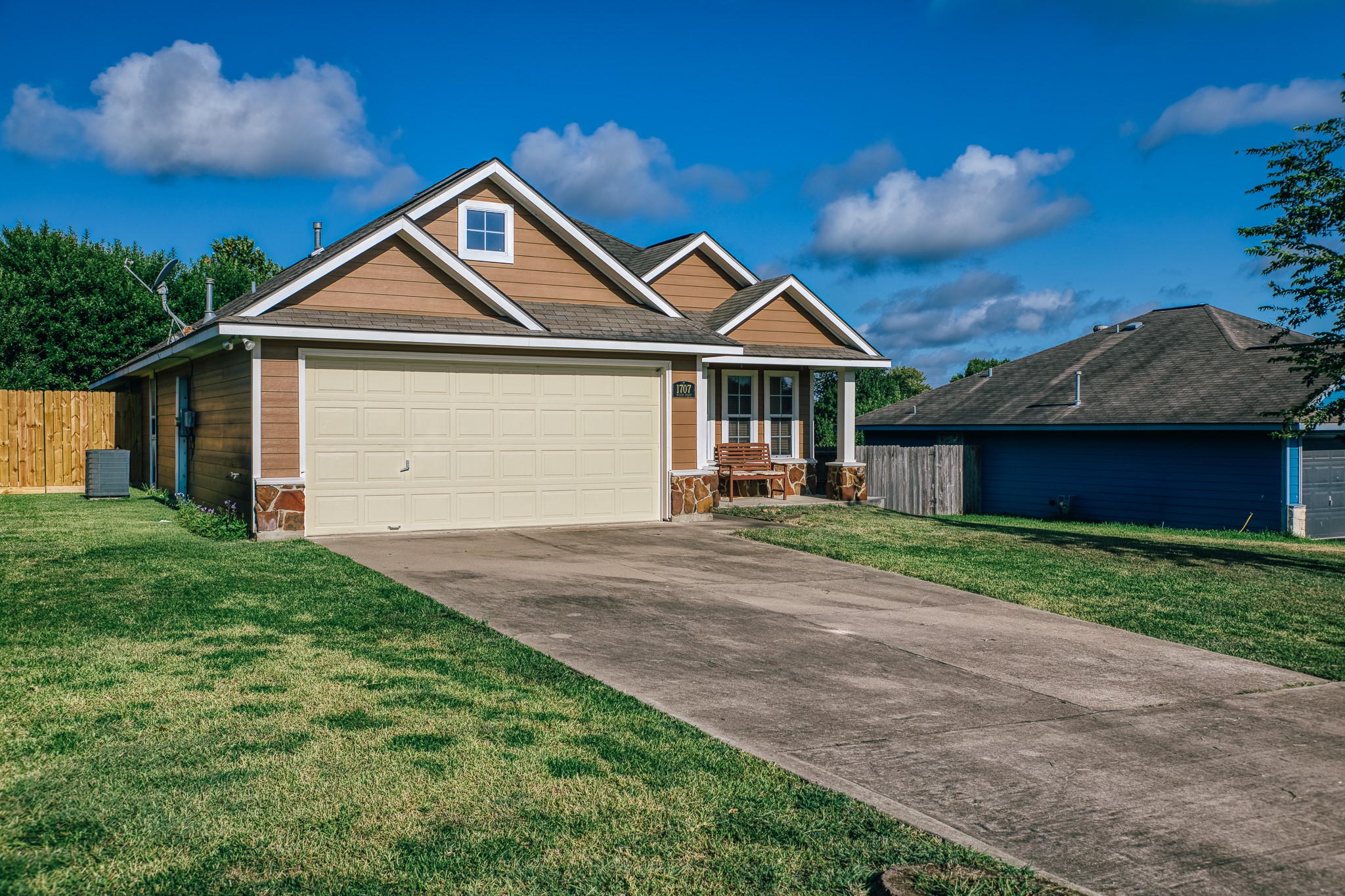 1707 Weaver Street Property Photo 6
