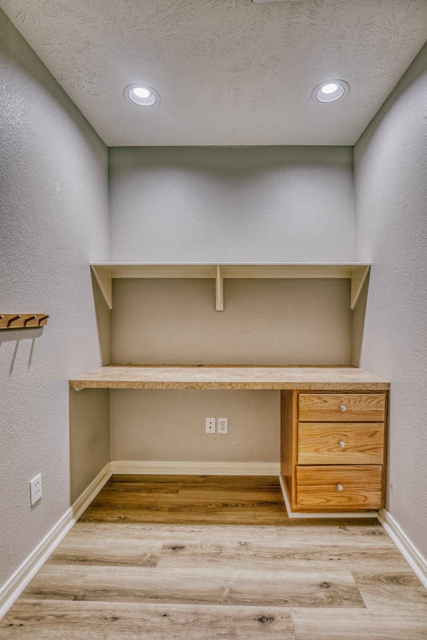 1707 Weaver Street Property Photo 21