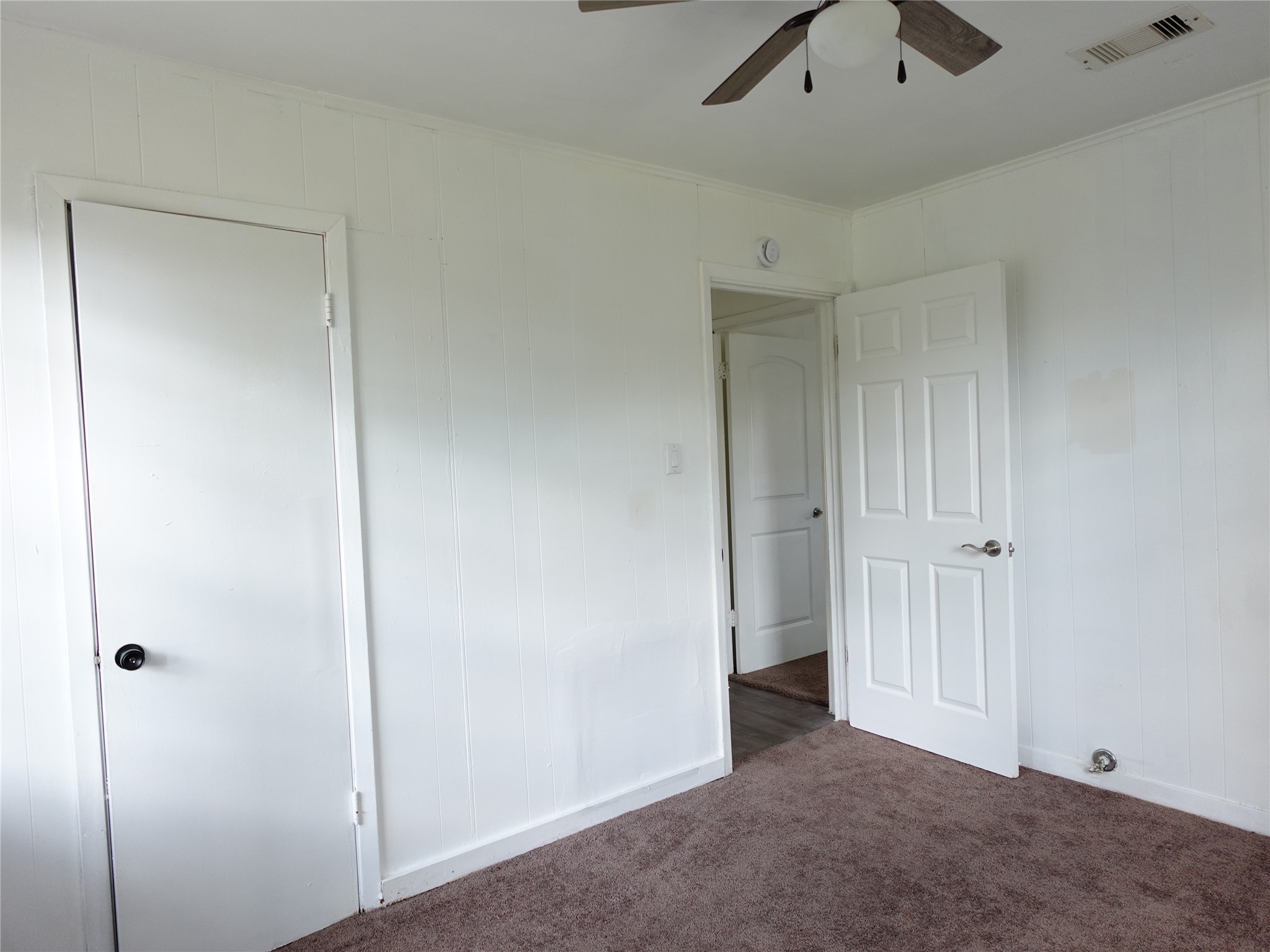 8022 Woodlyn Road Property Photo 3