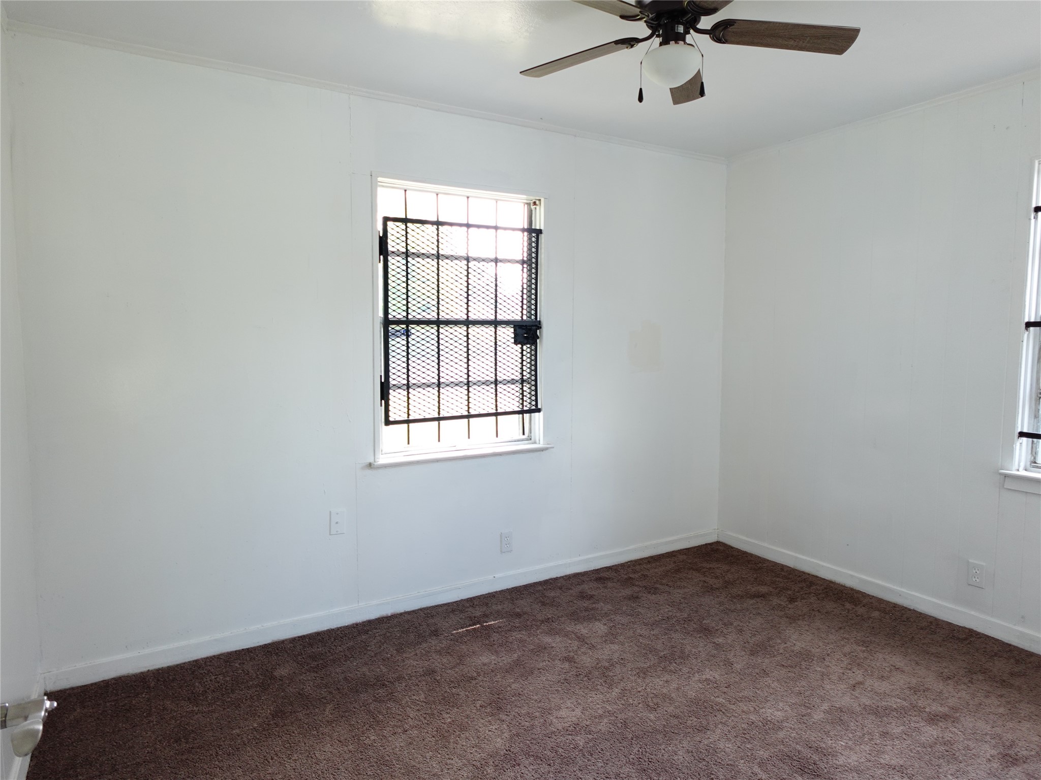 8022 Woodlyn Road Property Photo 4