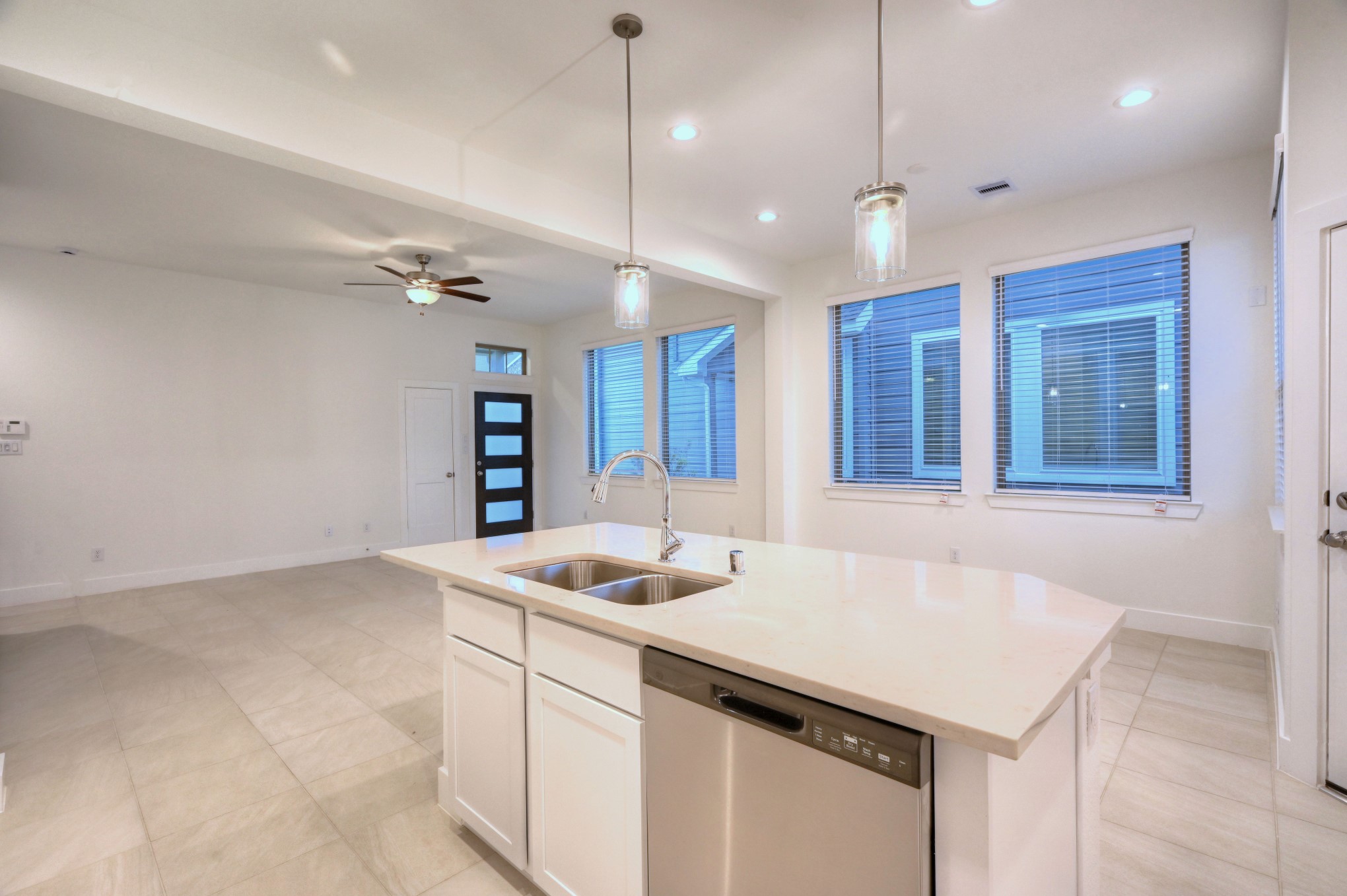 1535 Crystal Stream Drive Property Photo 11