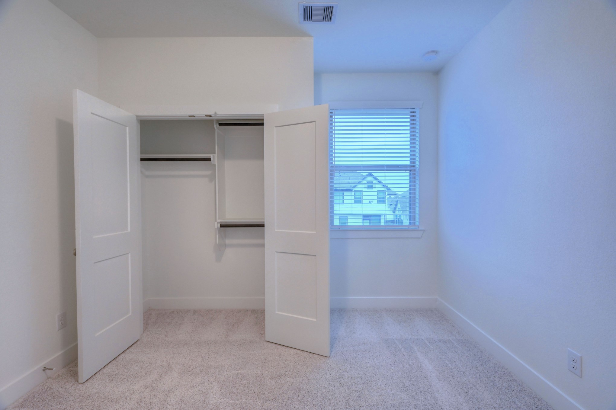 1535 Crystal Stream Drive Property Photo 24