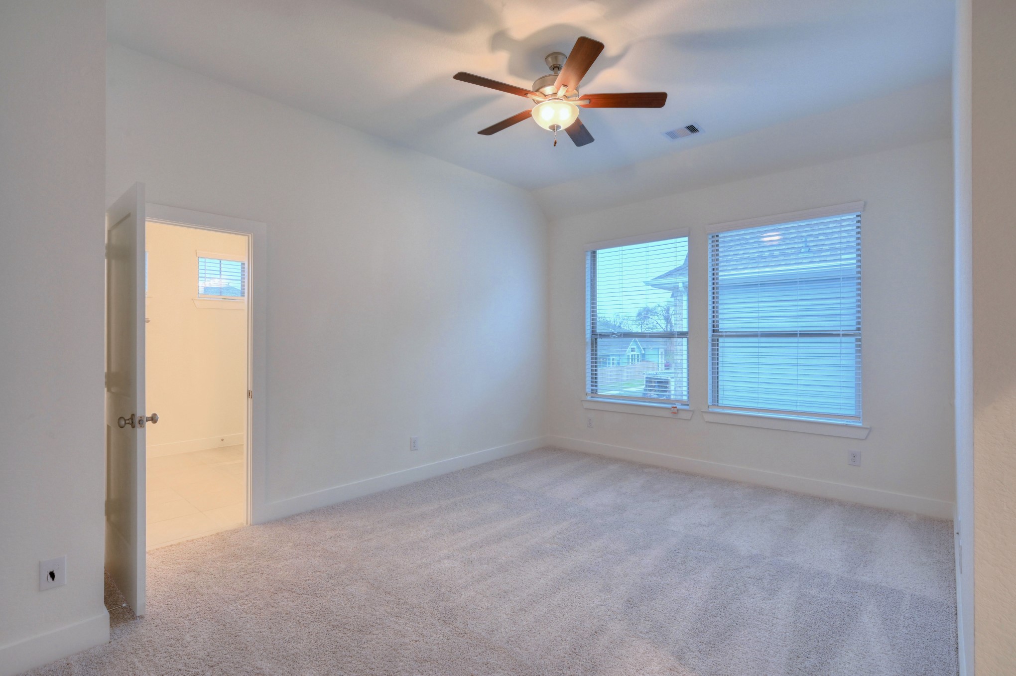 1535 Crystal Stream Drive Property Photo 34