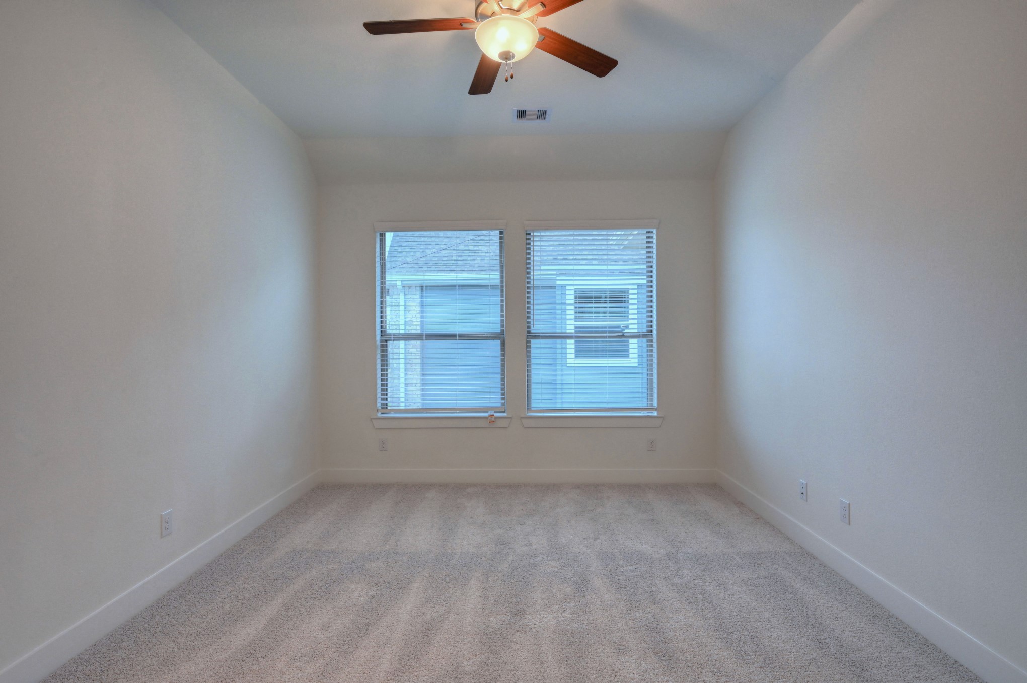 1535 Crystal Stream Drive Property Photo 35